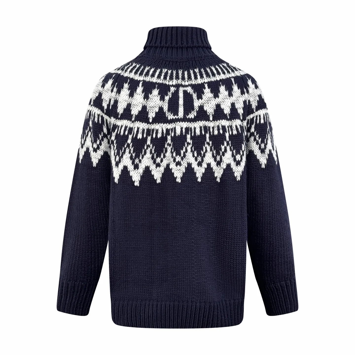🅿️520 CD 26SS Fair Isle pattern jacquard turtleneck sweater. The original purchase was 18,000 yuan. The fabric is made of custom-woven elegant velvet blue and white sheep wool knitted brocade. It is full of texture, thick and solid. Every inch of fiber contains heavy warmth. When this deep blue meets pure white, it is pure and elegant. It is decorated with Fair Isle patterns inspired by the world of winter sports. With a unique quietness and poetry in winter, the exquisite geometric patterns create a mysterious and elegant atmosphere. The CD logo carefully decorated on the back is like a badge of a fashion palace, a symbol of luxury and an innate nobility. It exudes the charming charm of elegance and fashion in every moment. It is made of jacquard tissue imported from Germany. The arrangement and interweaving of yarns are precisely controlled. The Fair Isle pattern and CD jacquard art pattern inlay are carefully interwoven on the loom. The fabric is more vivid and three-dimensional, with a curved thread structure. By changing the stitching method and the arrangement of the yarn during the knitting process, the yarn is distributed in a curved shape in the fabric. The garment washing water is softened and deodorized through professional washing equipment and specific detergents. The clothes are deeply cleaned and deodorized to improve the feel and appearance of the clothes. Size:S-M-L-XL