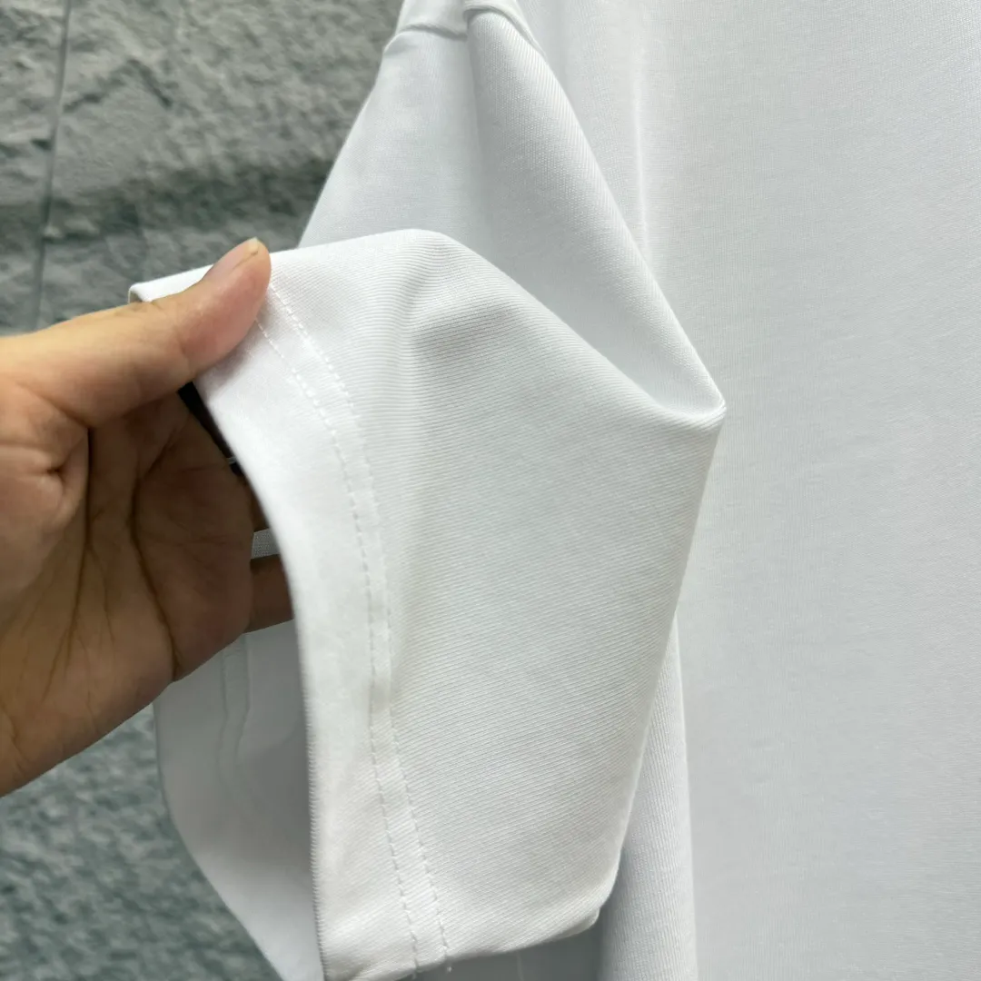 🅿️180 Dio*Dior* 2025 Spring and Summer Style Blue letters printed personalized logo Customized double yarn plain cotton fabric Short-sleeved T-shirt Uniform for men and women Color: White Black Light Blue Size: S (90-130 catties) M (120-150 catties) L (140-165 catties) XL (160-180 catties) XXL (180-210 pounds)
