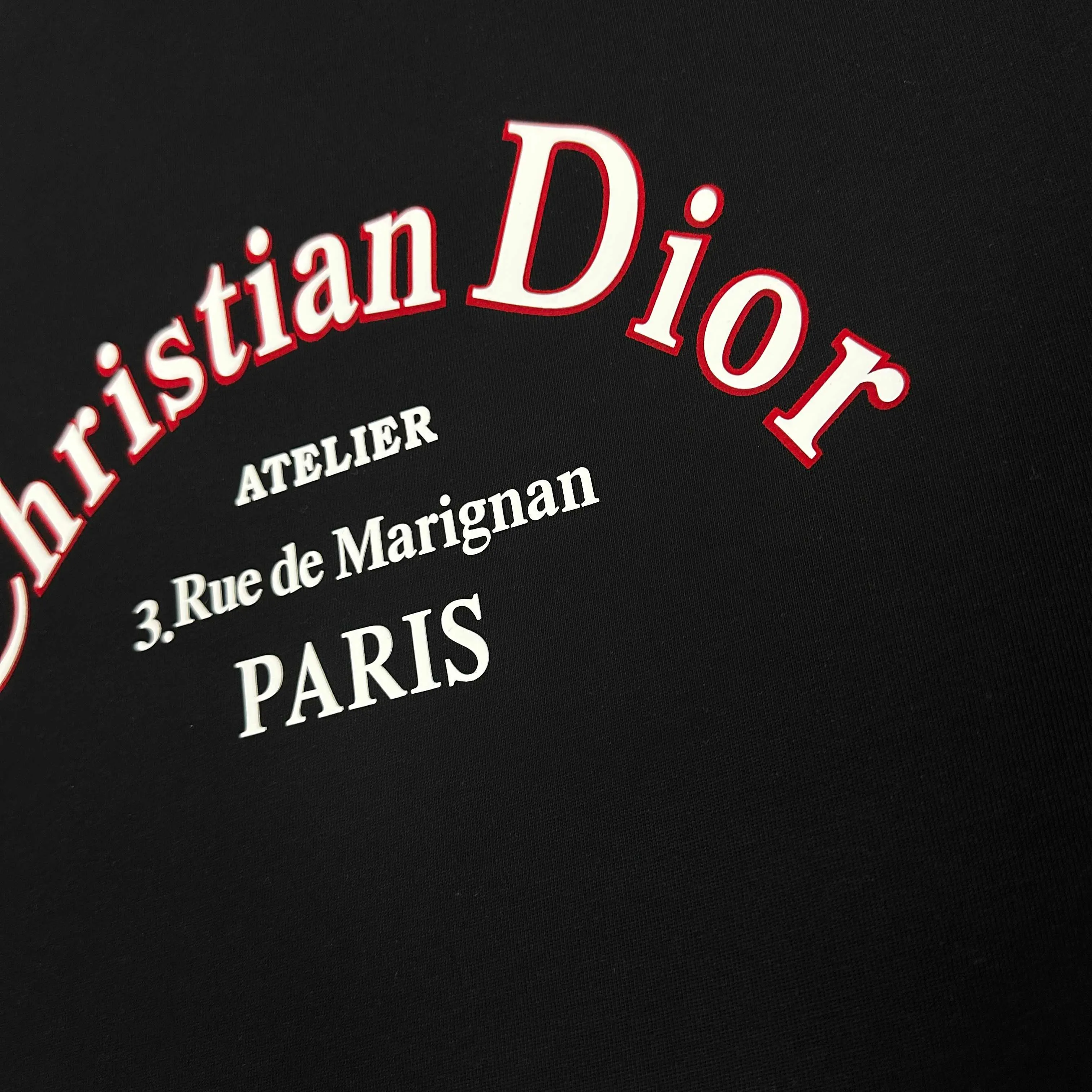 🅿️190 Dio* Dior 2025 spring and summer new style Classic letter flocking technology + three-dimensional silicone Simple and elegant Customized double yarn plain cotton fabric Short-sleeved T-shirt Unisex Color: Black White Size: S (90-130 catties) M (120-150 catties) L (140-165 catties) XL (160-180 catties) XXL (180-210 pounds)