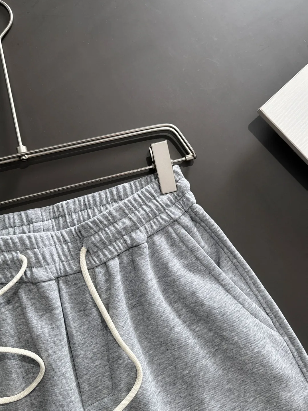 🅿️330 Next day shipping High-end goods Dior 2025 spring and summer new elastic band casual shorts, custom-made fabrics at the counter. High breathability and comfort, impeccable details, brand element design concept, reflecting high quality. It feels delicate and soft! It presents a casual cut and the upper body shape is great! Size: M-4XL