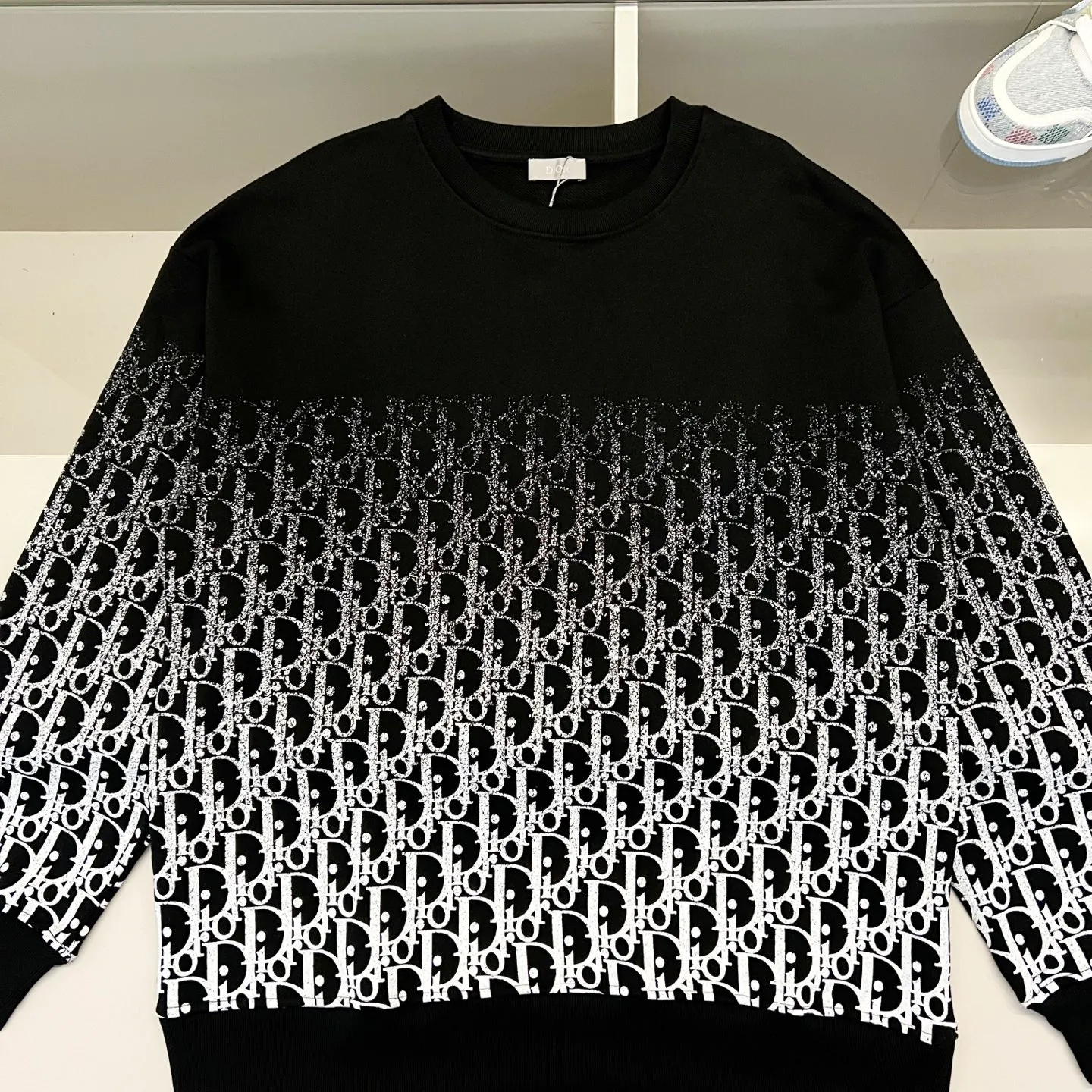 🅿️250 DIOR/Dior 420g pure cotton round neck sweatshirt, presbyopic gradient brand letters half-body printed LOGO, official synchronization, high version, high quality, fashionable personality, versatile trend, pure original quality, original fabric, tag, collar label, washed wheat, complete three standards, color: black, apricot. Size: XS-L