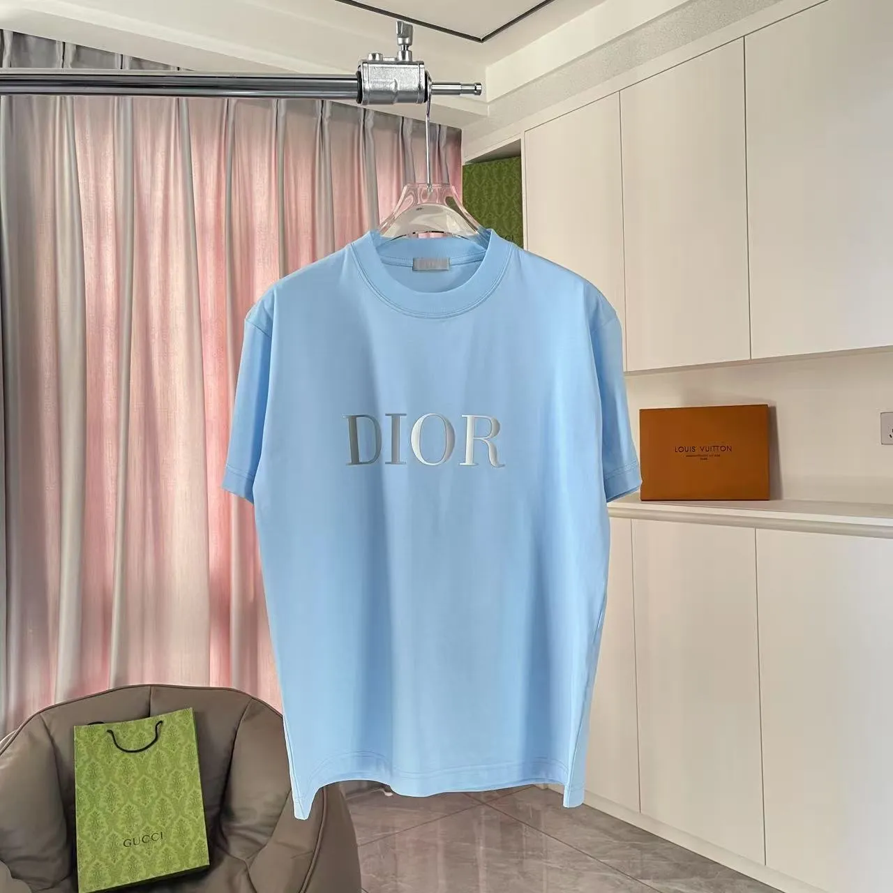 🅿️170 Dio Dior 2025 summer new style Letter logo three-dimensional silicone printing Short-sleeved T-shirt Customized fabric 300g Same style for men and women Color: Black White Sky Blue Iron Gray Size: S M L XL XXL Five codes​