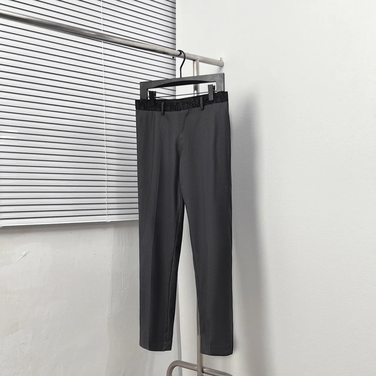 🅿️400 DIO*/Dior green fruit collar all-over printed trousers Code number: 30.31.32.33.34.36.38 Color: black gray