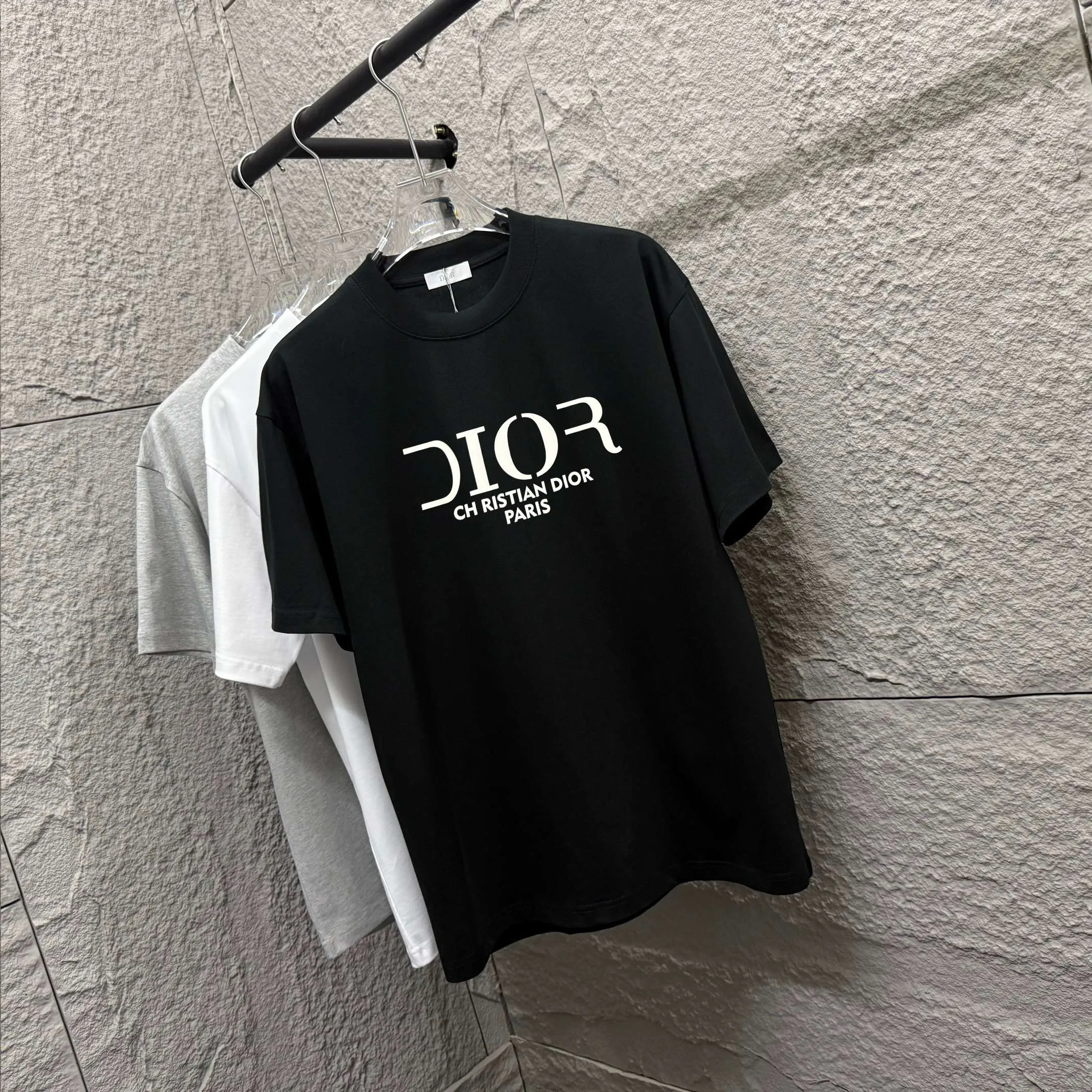 🅿️180 Dio* Dior 2025 spring and summer new style Classic letter thick plate three-dimensional silicone technology Simple and elegant Customized double yarn plain cotton fabric Short-sleeved T-shirt Uniform for men and women Color: black white Size: S (90-130 pounds) M (120-150 pounds) L (140-165 pounds) XL (160-180 pounds) XXL (180-210 pounds)