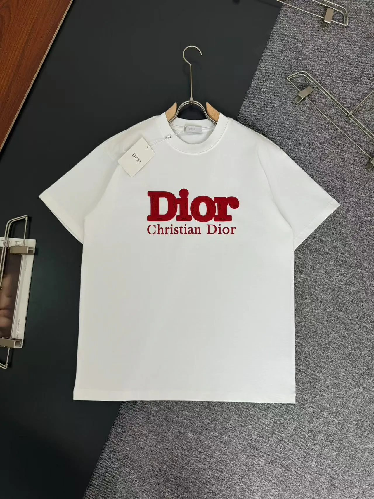 🅿️220 DIOR*Dior*320g heavyweight pure cotton t-shirt, thick, breathable and loose fit, heavy craftsmanship logo design, spring and summer new round neck fashionable short-sleeved t-shirt, comfortable to the skin, durable and easy to wear, meticulous original craftsmanship, a must-have for casual and versatile color: black white code number: S M L XL XXL