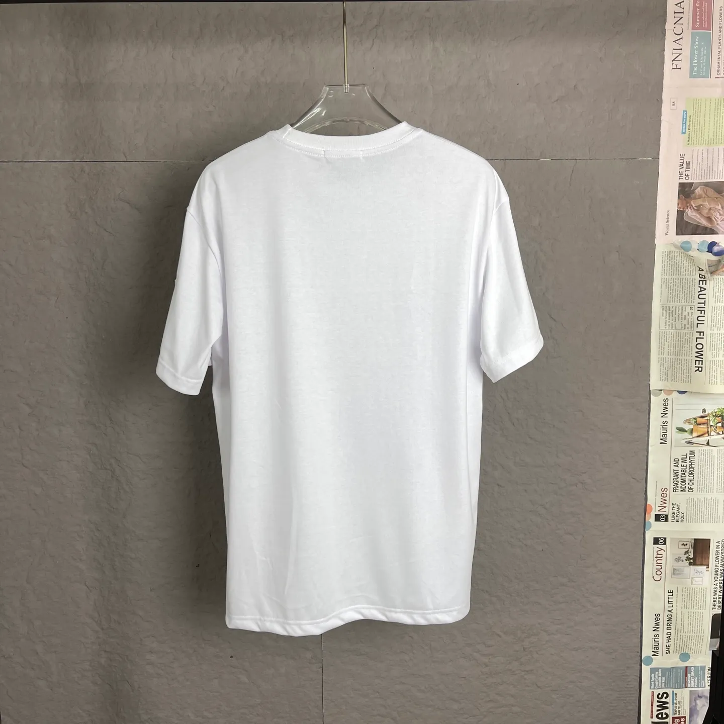 🅿️170 /C03 Dior 25ss 300 grams early spring new style film foam letter logo printed short-sleeved light luxury essential item for daily commuting for men and women. Correct version welcome to compare detailed features 100% pure cotton double yarn jersey fabric ·Special thickened 32 pieces of double-strand 1x1 thread in the same vat ·Three-dimensional film foam strips hot stamping ·Double-needle stitching and cross-stitching technology ·Original main mark, washed tag brand moisture-proof paper packaging Color: black and white Size: S-XL