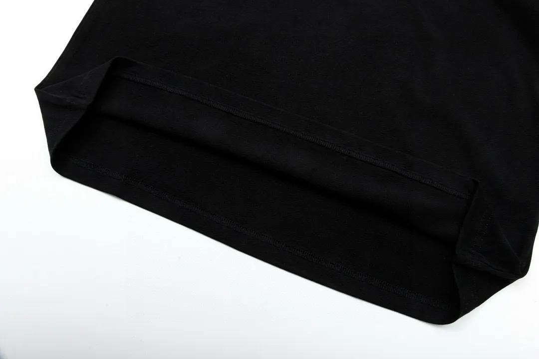 🅿️170 Dior 2025 new style embroidered 47 letters logo, same style for men and women, short-sleeved T-shirt ·Customized 280g 100% double yarn pure cotton fabric ·Dyeing 32 counts double strand thread ·Imported Tajima machine embroidery technology ·Collar label, hangtag, main mark and three labels complete Color: black Size: XS S M L