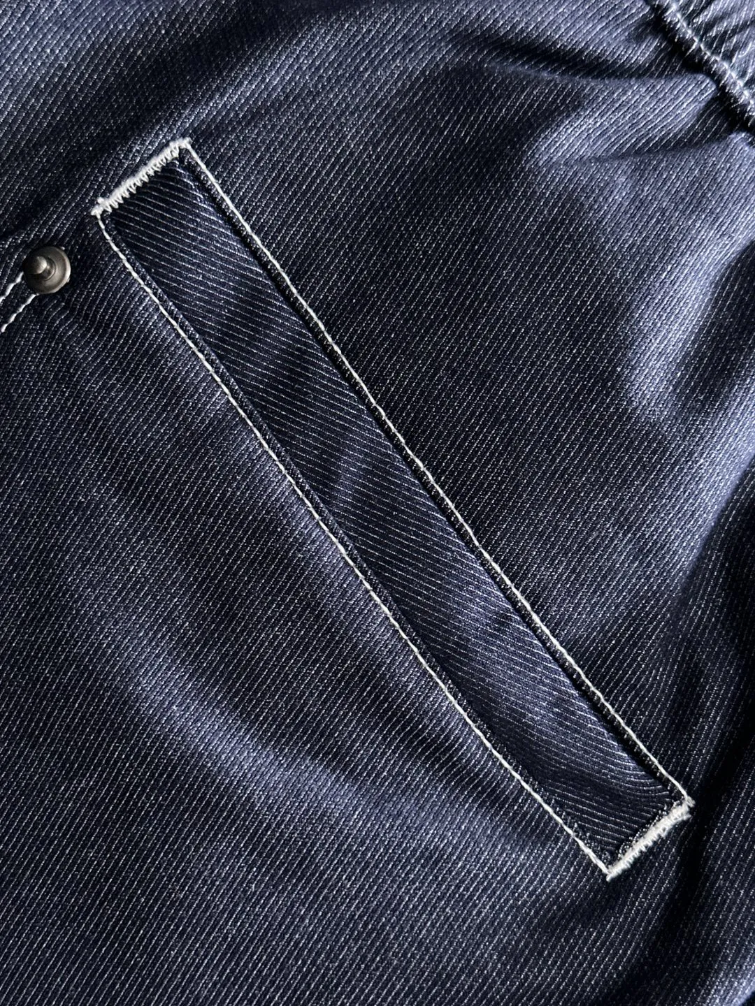 🅿️330 shipped next day. High-quality DIOR/Dior 2025 spring and summer new high-definition elastic band casual solid color loose shorts. Made with machines imported from Italy. The hem of the trousers is hemmed with two needles. The stitching is fine and firm. The fabric is customized at the counter. It has high breathability and comfort. The details are impeccable. The brand element design concept reflects high quality. It feels delicate and soft! It presents a casual cut and the upper body shape is great! Size: S-XXL