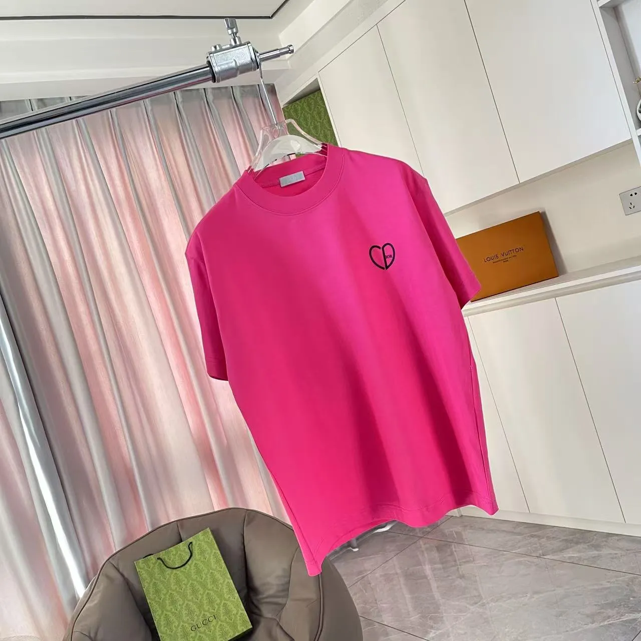 🅿️170 Dio Dior 2025 new summer style love letter three-dimensional silicone printing short-sleeved T-shirt customized fabric 300g same style for men and women Color: black white rose red iron gray Size: S M L XL XXL five sizes ​