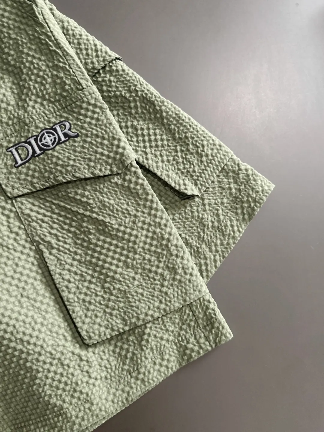 🅿️500 Next day shipping High-quality suit Dior 2025 new summer casual suit, exquisite and high-end details, full of high-end feeling. Customized high-end liquid ammonia cotton fabric, the upper body is crisp and stylish, comfortable and not tight. The clean and neat tailoring is full of urban style, which makes you feel good when you wear it. It is the first choice for high-end fashion people, and the upper body effect is super good-looking! Size: M-5XL.