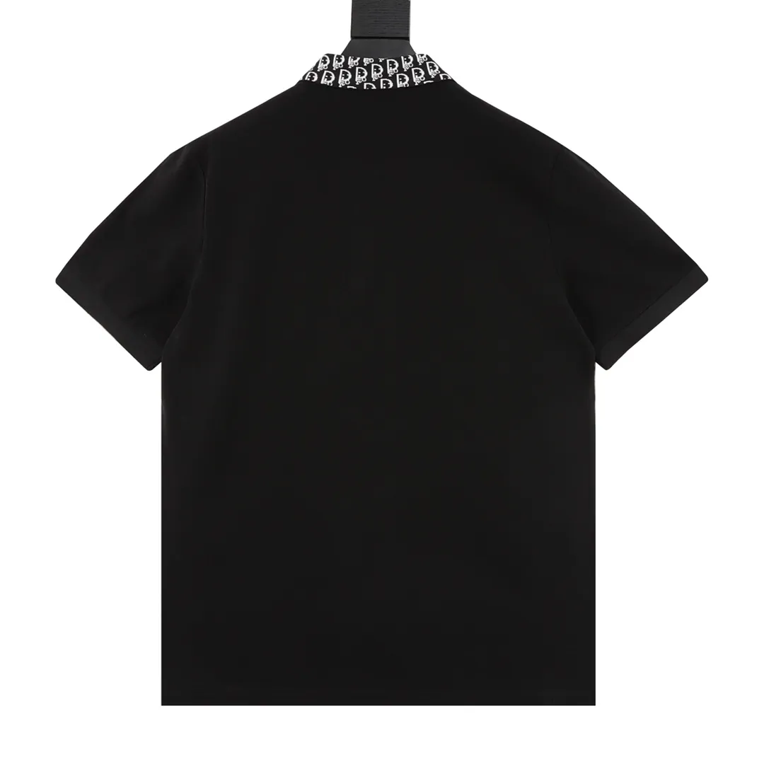 🅿️270 DIOR/Dior CD embroidered LOGO short-sleeved POLO shirt is made of cotton pique mesh fabric, custom-made material 260g long-staple cotton, the collar is made of a dual-system jacquard flat knitting machine, elastic and non-deformable, all the clothes are bound with original cloth, double-layered front chest, no open stitching, no loose edges, cuffs, front chest bottom, shoulder seam bone, three labels for customized accessories! Fashionable and versatile, if you want to wear a fashionable street style, many bloggers on Xiaohongshu recommend this Polo shirt at the right time. The details are more careful to strengthen the collar shape, and it will not deform after being worn and washed for a long time. It is absolutely high-quality and perfect! size：S-L