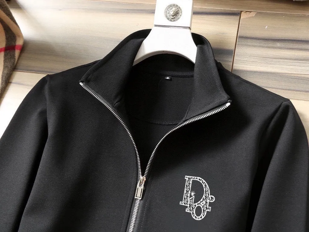 🅿️420 [DIOR Dior] (Fat Man Gospel) hot-selling suit is coming. Focus on the original version of the official website. 2025 new hot-selling cardigan sweater suit. The original order is the best product. 🇭🇰The meticulous work of top designers is dedicated to a fitting and perfect upper body effect. All-natural high-quality Roman cotton 100%, close-fitting comfort, noble and elegant! Original hardware embodies elegance and nobility! Counter size: M-5XL (maximum wear up to 220 pounds)