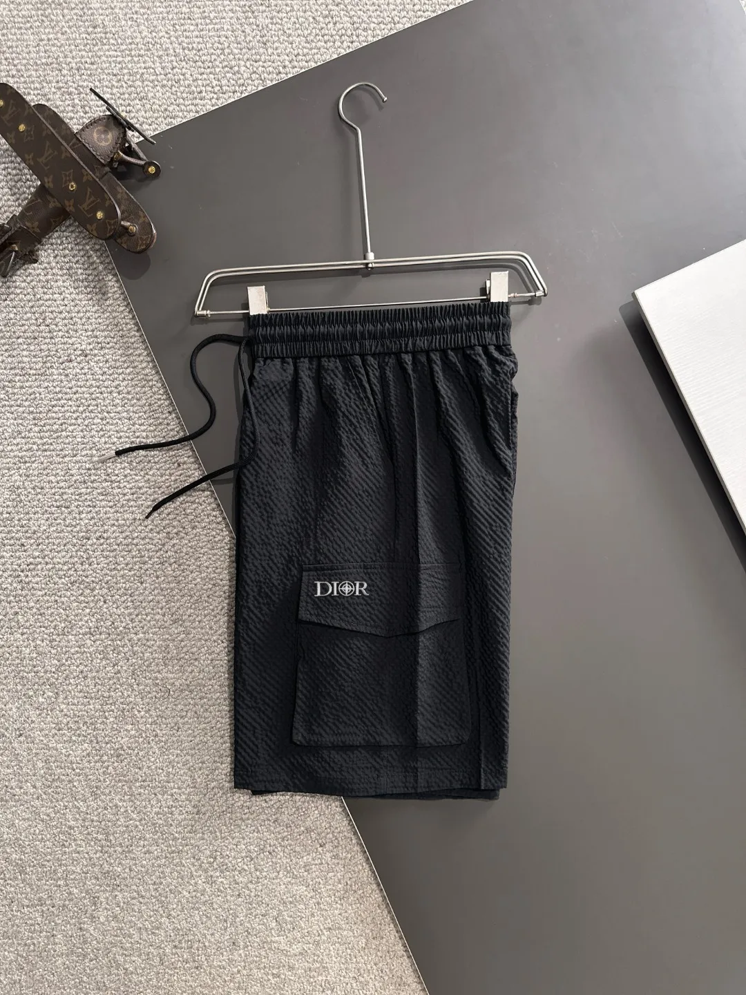 🅿️500 Next day shipping High-quality suit Dior 2025 new summer casual suit, exquisite and high-end details, full of high-end feeling. Customized high-end liquid ammonia cotton fabric, the upper body is crisp and stylish, comfortable and not tight. The clean and neat tailoring is full of urban style, which makes you feel good when you wear it. It is the first choice for high-end fashion people, and the upper body effect is super good-looking! Size: M-5XL.