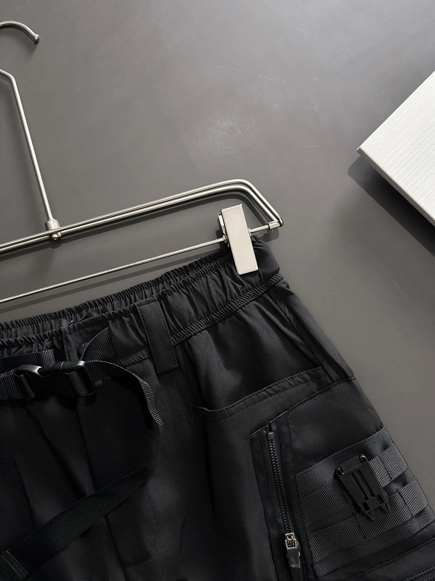 🅿️350 next day shipping Dior Heavy Industry Design Functional Workwear 2025 Men's Summer Multi-Pocket Paratrooper Pants Loose Sports Five-Fifth Pants Trendy Heavy Industry Medium Pants Size M-3XL