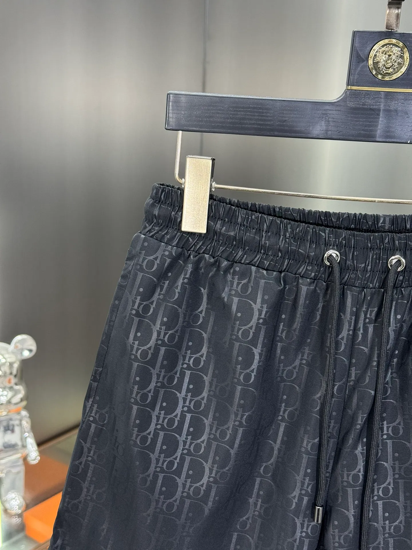 🅿️160 DIOR 2025 spring and summer new beach pants and shorts! Synchronized with the official website. Original 1-1 replica, fine workmanship, original hardware, selected high-quality polyester fiber fabric, delicate feel, a must-have item for summer, super handsome upper body effect, super real shooting, close contact with texture! Size: M-3XL
