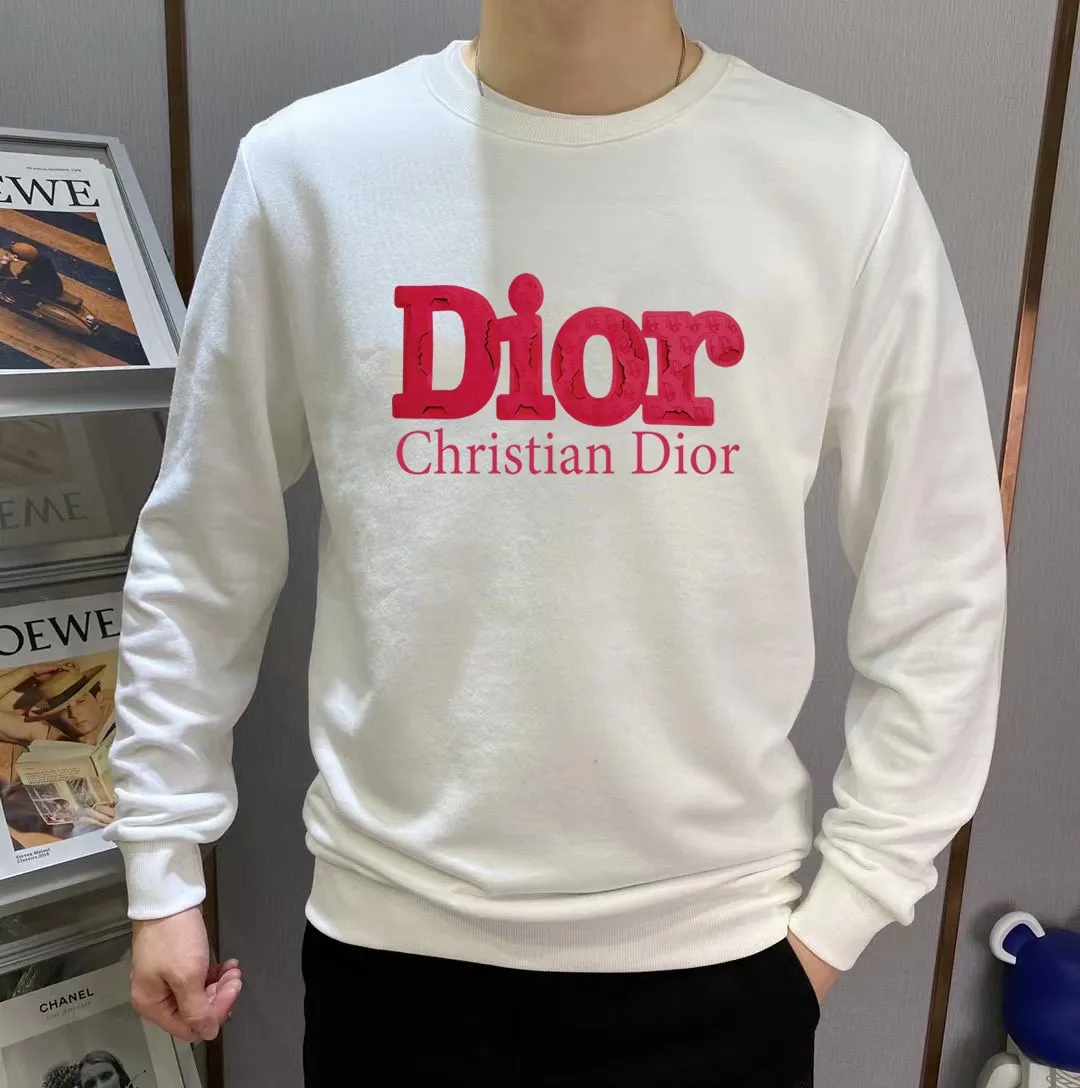 🅿️220 brand [DIOR Dior] (good news for fat people) 2025ss autumn latest long-sleeved round-neck sweatshirt, on sale simultaneously on the official website. Refreshing and breathable. Made of top Tencel Roman. Comfortable and soft. 3D three-dimensional clarity. Super fashion sense. Great for gifting and keeping for yourself. Size: M-5XL (can wear up to 220 pounds)