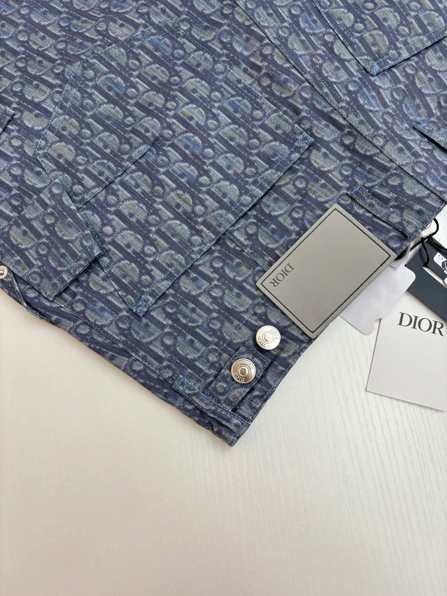 🅿️530 Dio*/Dior 25SS cotton twill printed pocket cargo shorts are made of customized twill cotton 10*10 cotton (different market fabrics) cloth printing, positioning cutting, customized 1:1 leather label. I-buckle. Rope. Trademark Size: S/M/L/XL