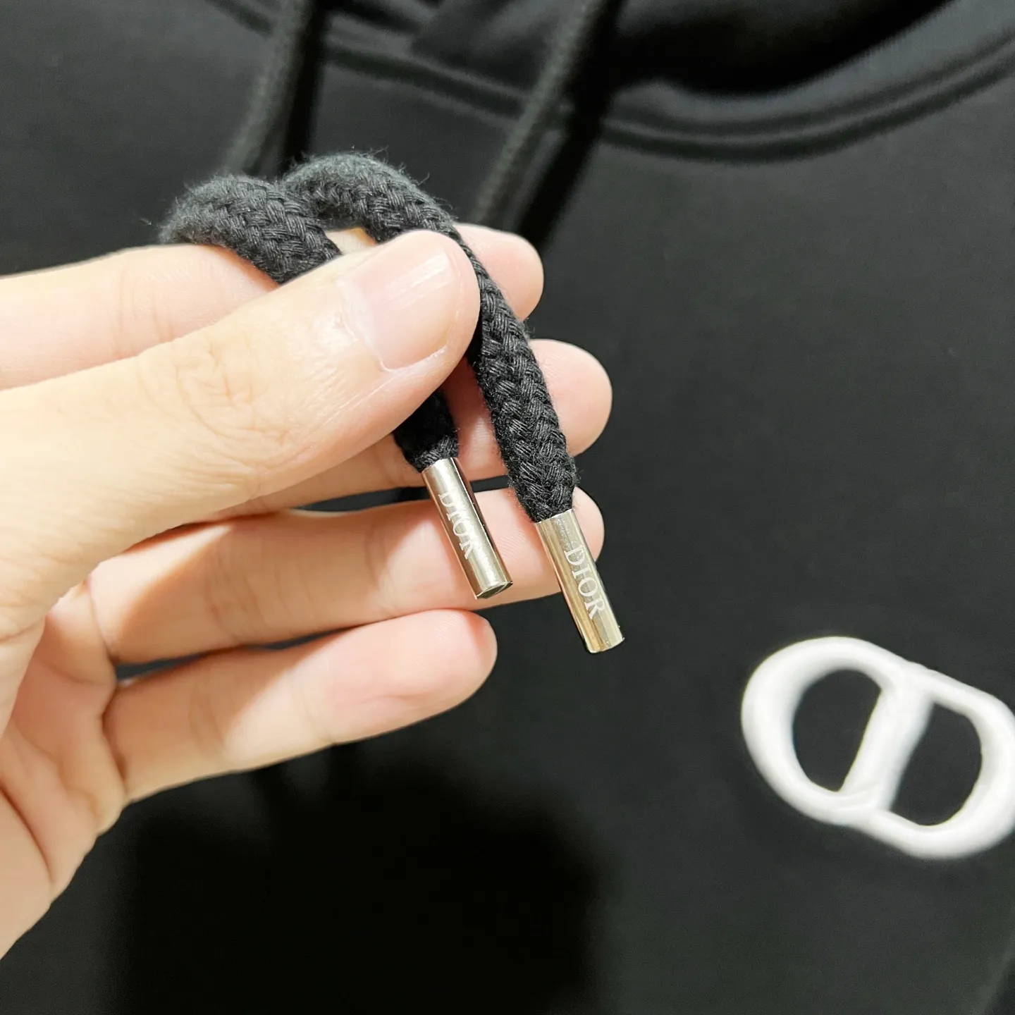 🅿️290 DIOR/Dior 420g pure cotton fabric hooded sweatshirt, classic and simple micro-label CD letter logo LOGO embroidery🪡 process, official synchronization, high version, high quality, fashionable personality, versatile trend, pure original quality, original fabric, tag, collar label, washed wheat, complete three standards, color: black, white, pink, gray, khaki. Size: XS-L