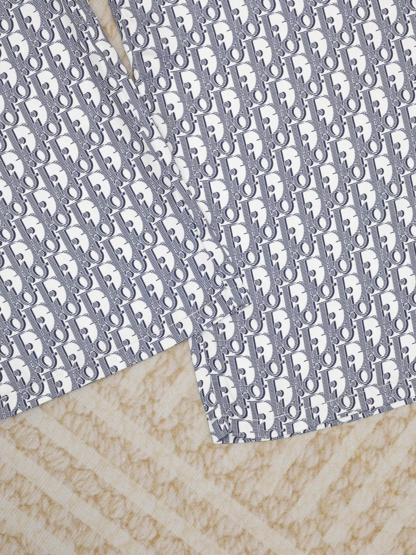 🅿️420 Dio*/Dior 25ss all-over jacquard light blue classic presbyopic trousers are carefully made of white and blue mulberry silk twill fabrics, with a peaked collar and arc-shaped hem, showing a casual style. Wear with the matching pajamas or shorts for a sophisticated look.  Size：S/M/L/XL