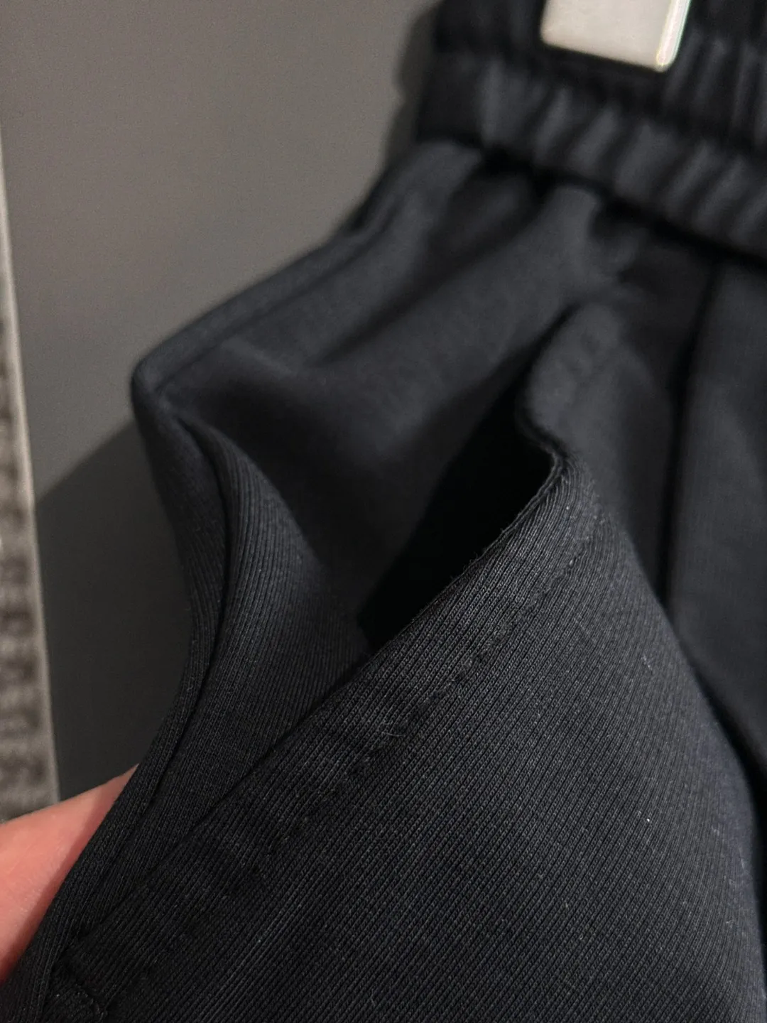 🅿️400 next day shipping Dior 2025 spring and summer new elastic band casual pants, thin counter custom fabrics, high breathability and comfort, impeccable details, brand element design concept, reflecting high quality. It feels delicate and soft! It presents a casual cut and the upper body shape is great! Size: M-4XL