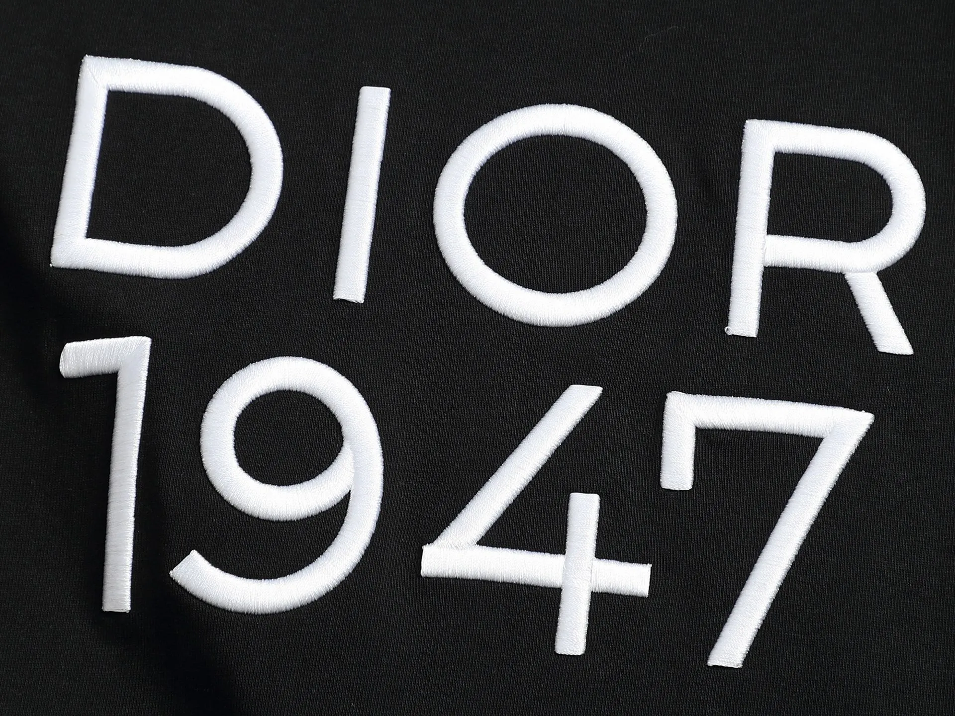 🅿️170 DIOR Dijia 2025 new model, customized 32 counts of 260g cotton cover cotton fabric, washed, no shrinkage, no deformation, no fading, no lint, high-density embroidery of 1947 letter logo, same style for men and women, short-sleeved T-shirt, color: black/white, size: XS-L