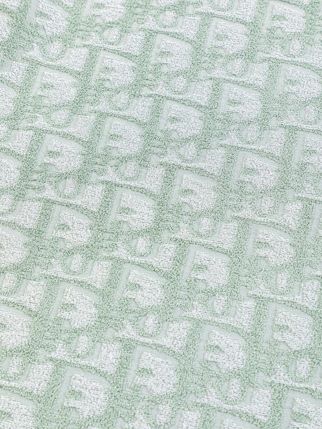 🅿️210 DIOR Dior CD slightly wide version S-XL (the neckline is round, not V-shaped) CD jacquard all-over printed knitted short-sleeved T-shirt, cotton blended terry jersey fabric, originally developed. This is from the 2024 beachwear limited series. The full logo jacquard towel highlights the classic obliaue flower, with an S-pattern round neck and topstitching. It is unique and decorated with oblique all over. Jacquard, ribbed round neck with V-shaped topstitching, customized accessories, and the whole body is customized and developed according to the Y board... Complete with three standards, it can control various styles, the same style for men and women! Color: Black Blue Green Size: S-XL Size chart: S: Shoulder width 55-Bust 56-Length 71.5 M: Shoulder width 56.5-Bust 58-Length 73 L: Shoulder width 58-Bust 60-Length 74.5 XL: Shoulder width 59.5-Bust 62-Length 76