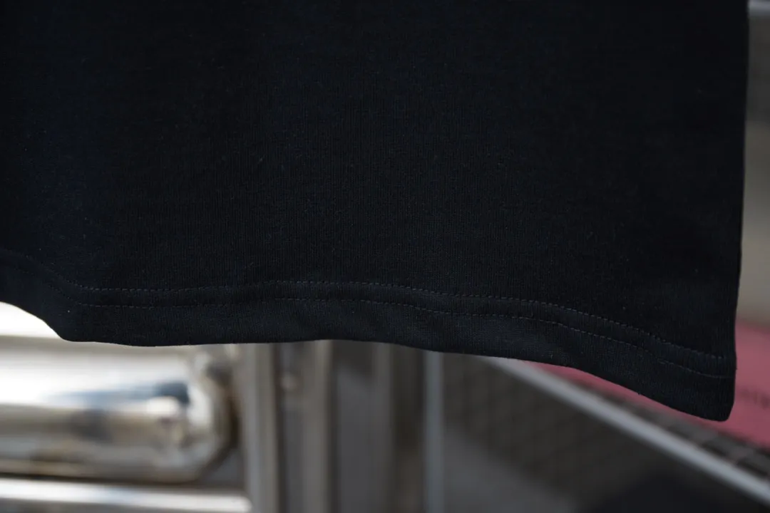 🅿️190 Christia D*or CD 25SS early spring new model embroidered kitten short sleeves light luxury essential item for daily commuting for men and women correct version welcome to compare detailed features · 320g 100% pure cotton double yarn jersey fabric · Custom dyed in the same vat with special thickening 32 pieces double-strand 1X1 thread · Imported Tajima machine embroidery, using artificial silk thread flat embroidery technology, embroidered with cat flower pattern · Double-needle sewing and cross-seam technology · Original main mark, washed tag, brand moisture-proof paper packaging Color: white/black/blue Size: S/M/L/XL