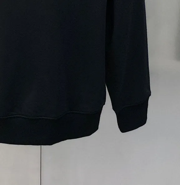 🅿️220 brand [DIOR Dior] (good news for fat people) 2025ss autumn latest long-sleeved round-neck sweatshirt, on sale simultaneously on the official website. Refreshing and breathable. Made of top Tencel Roman. Comfortable and soft. 3D three-dimensional clarity. Super fashion sense. Great for gifting and keeping for yourself. Size: M-5XL (can wear up to 220 pounds)