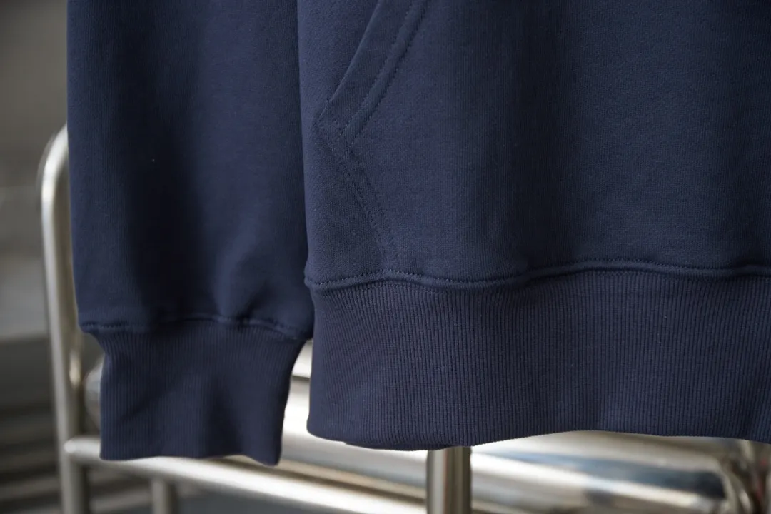 🅿️280 DIRO. Dijia 25FW Autumn and Winter Rope Embroidery Logo Embroidered Hooded Sweatshirt Light luxury A must-have item for daily commuting for men and women Correct version Welcome to compare Detailed features · Made of 480g pure cotton double yarn fish scale terry fabric · Dust-free singeing process on the face Bottom suction Environmentally friendly reactive dyeing · Imported Tajima machine rope embroidery process embroidered logo letters · Double-needle cross-stitch process · Original main mark washed tag moisture-proof paper packaging Color: Blue/White Size: S M L XL
