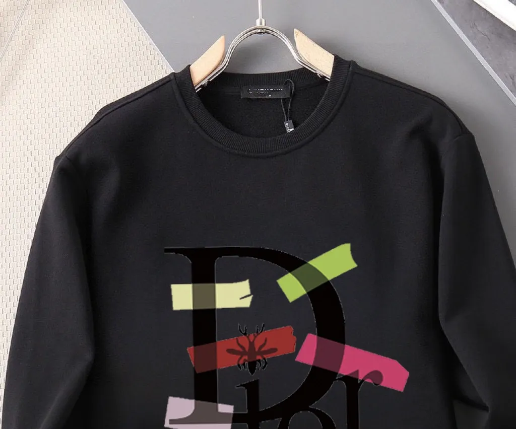 🅿️220 brand [DIOR Dior] (good news for fat people) 2025ss autumn latest long-sleeved round-neck sweatshirt, on sale simultaneously on the official website. Refreshing and breathable. Made of top Tencel Roman. Comfortable and soft. 3D three-dimensional clarity. Super fashion sense. Great for gifting and keeping for yourself. Size: M-5XL (can wear up to 220 pounds)
