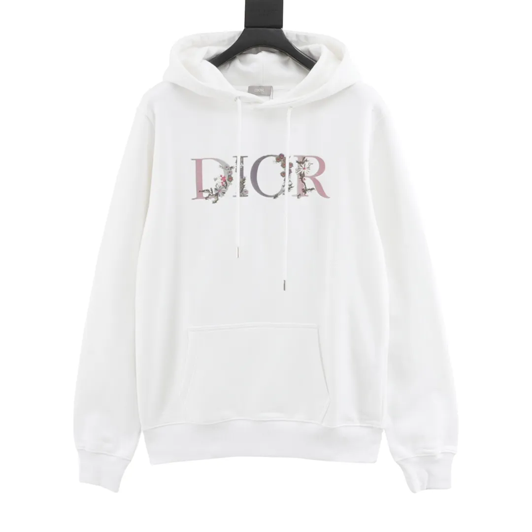 🅿️540 Dior/Dior 22Fw gradient floral letter embroidery hooded sweatshirt The front pattern uses imported embroidery thread, and the Di** pattern is made by the 100,000-needle embroidery process. Based on the embroidery, disperse dyes are combined to create the original gradient effect. The effect is made on the printing paper with disperse dyes and printing inks. The dye on the transfer paper is sublimated and transferred to the fabric through a machine at such a high temperature of about 210°C (400T). Disperse dyes are the only way to achieve this. Sublimated dyes are, in a sense, the only dyes that can be used for thermal transfer printing. Therefore, this process can only be used on fabrics composed of fibers that have an affinity for this type of dye. After thermal transfer, it is returned to the embroidery machine and embellished with thick needle embroidery. This gives the rough feeling of hand embroidery, combined with the design elements of imitation hand embroidery, and the overall effect is the ultimate. The upper body is fashionable and elegant, handsome and neat. Exclusive item, same style for men and women! Size:S-XL