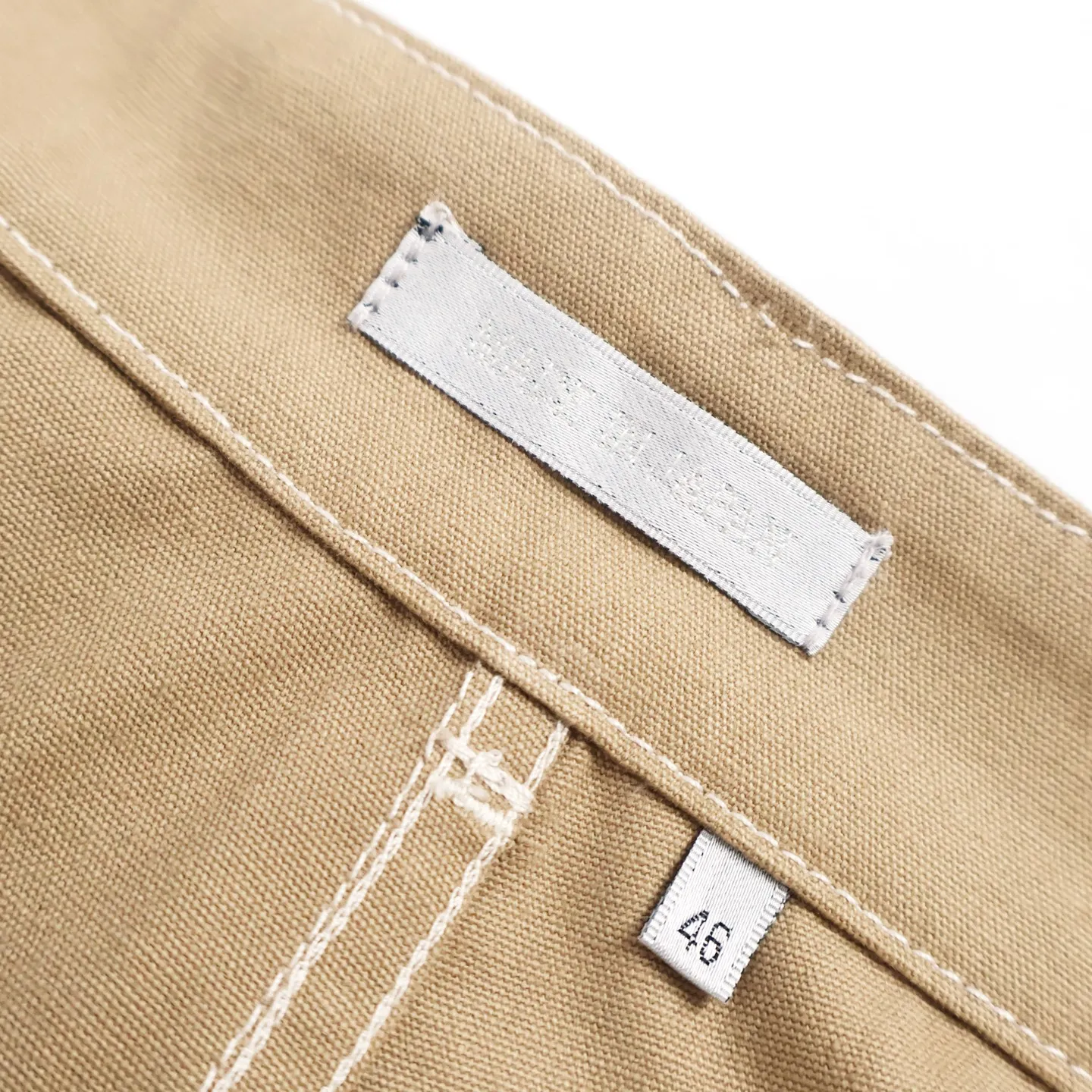 🅿️500 [Exclusive supply] CD small embroidered logging pants (khaki color) Customized soft velvet fine twill cotton brocade, excellent texture, comfortable and skin-friendly. Based on earthy khaki color, imported machine embroidery technology is used. Advanced computer control system and precise mechanical components are used to achieve dior embroidery operations with high precision and smooth and delicate lines. Size:46-48-50-52