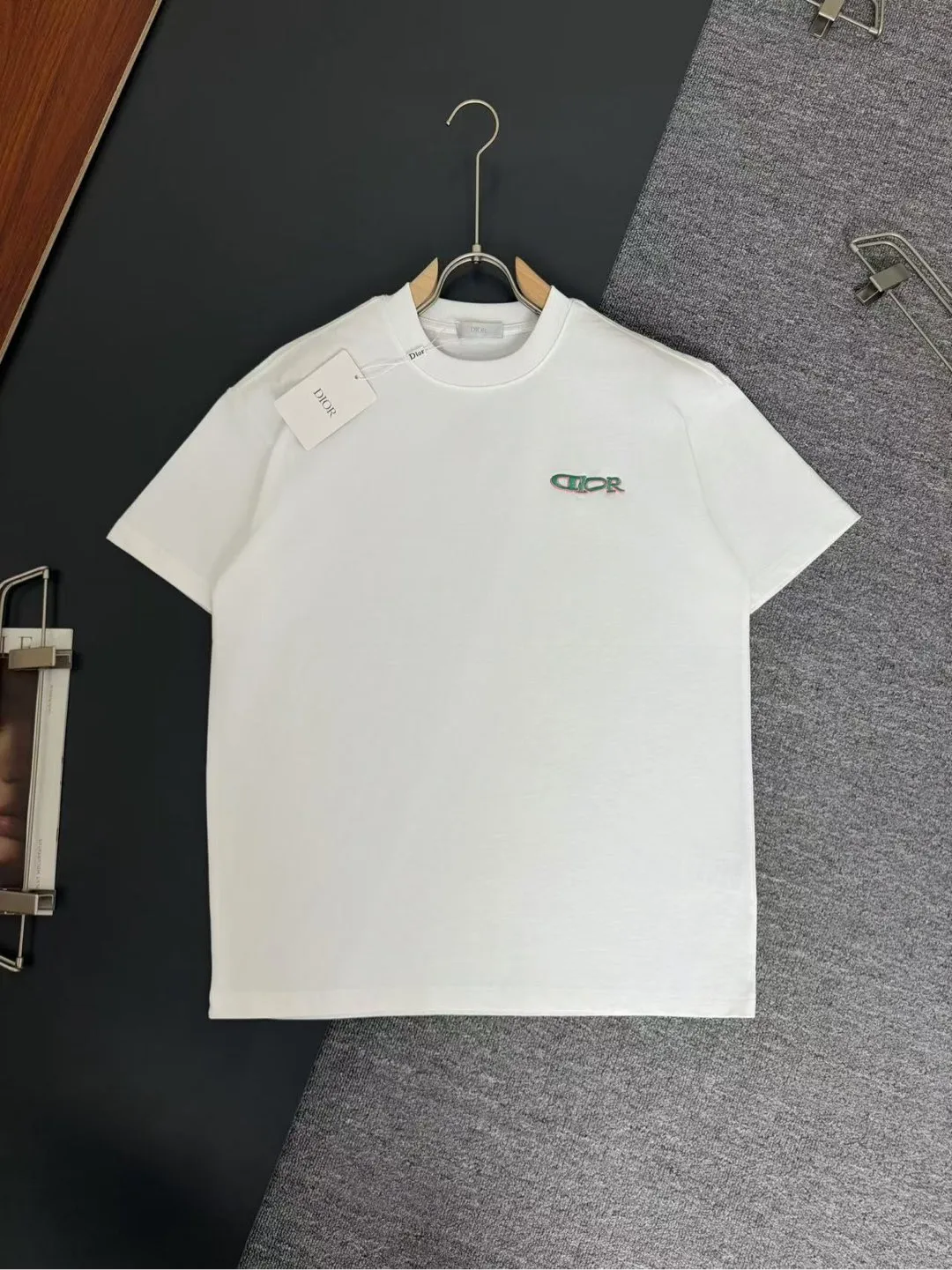 🅿️170 DIOR* CD 280g heavyweight pure cotton T-shirt, loose fit, embroidery process logo design, spring and summer new round neck fashionable short-sleeved T-shirt, comfortable to the skin, durable and easy to wear, meticulous original craftsmanship, a must-have for casual and versatile colors: white black, size: S M L XL XXL