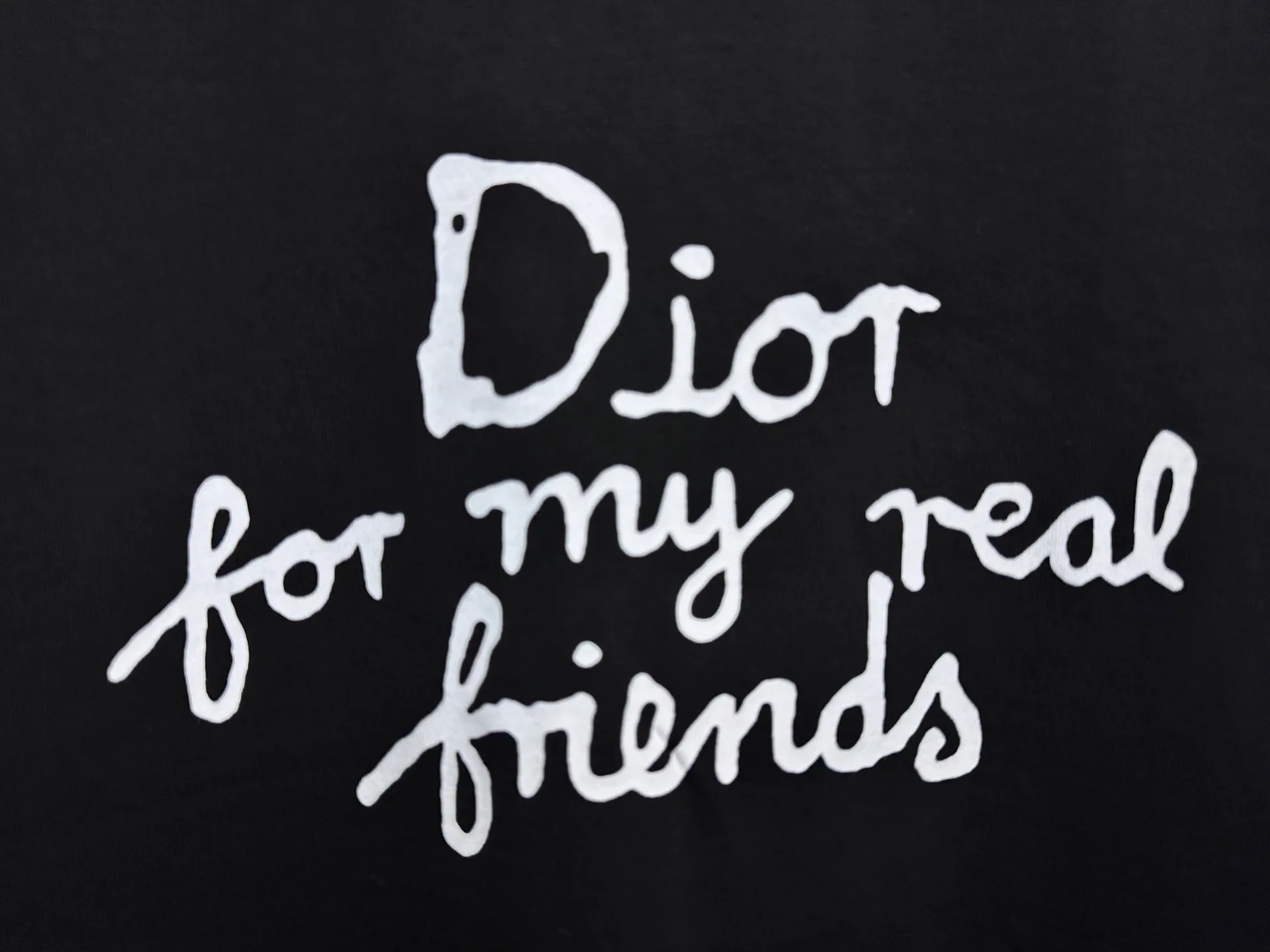 🅿️170 [Dior] Dior 25ss new letter short sleeves. Customized 280g same vat dyed fabric. Very comfortable to the touch. The latest brick cabinet in spring and summer is fashionable and versatile. It is very suitable for men and women. A must-have hangtag. Collar label. Washed wheat three labels are complete. Color: black white. Size: S-XL.