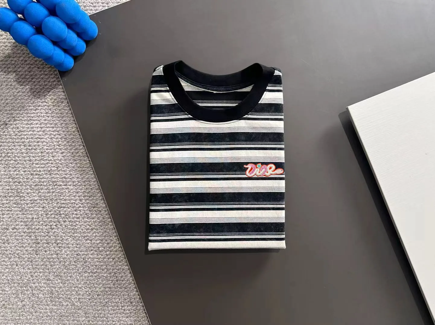 🅿️270 shipped next day DIOR Dior 2025 spring and summer new high quality launch of double yarn pure cotton striped fabric short-sleeved personalized exclusive style will not deform or shrink after being soaked in water SIZE: M-3XL