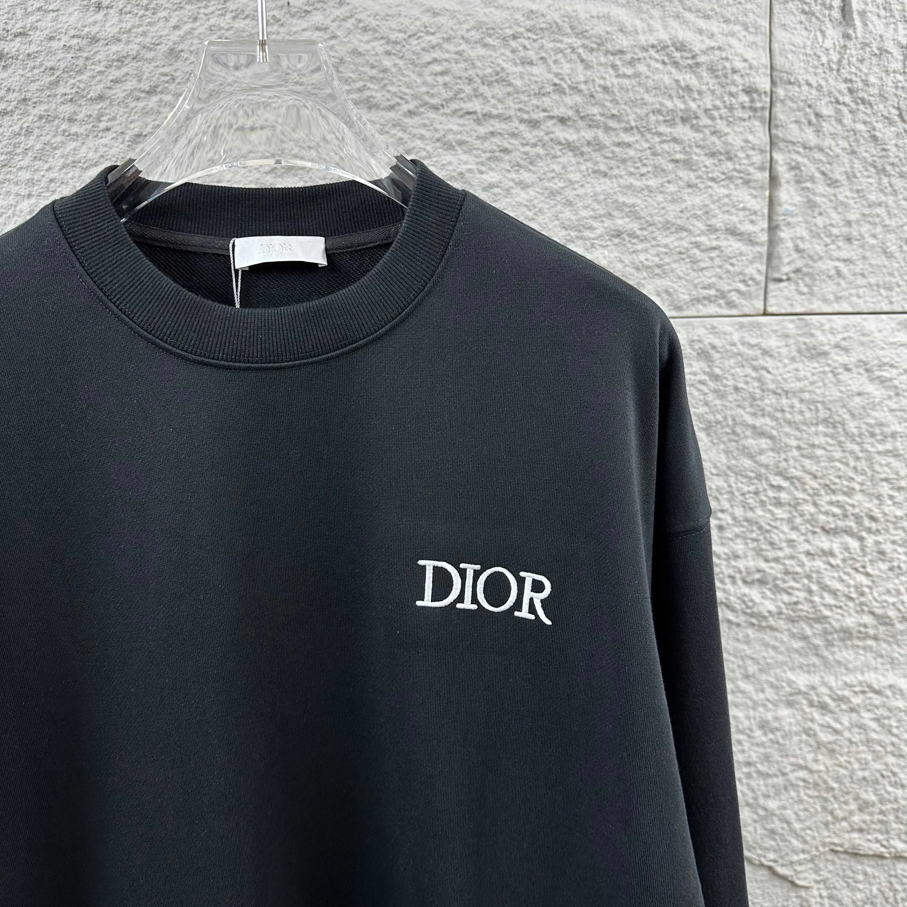 🅿️250 Dio* Christian Dior 2025 early autumn and winter new style Classic black and white letters simple embroidery, simple and elegant Customized terry fabric Long-sleeved round neck sweatshirt Same style for men and women Color: black white Size: S (90-130 pounds) M (120-150 pounds) L (140-165 pounds) XL (160-180 pounds) XXL (180-210 pounds)