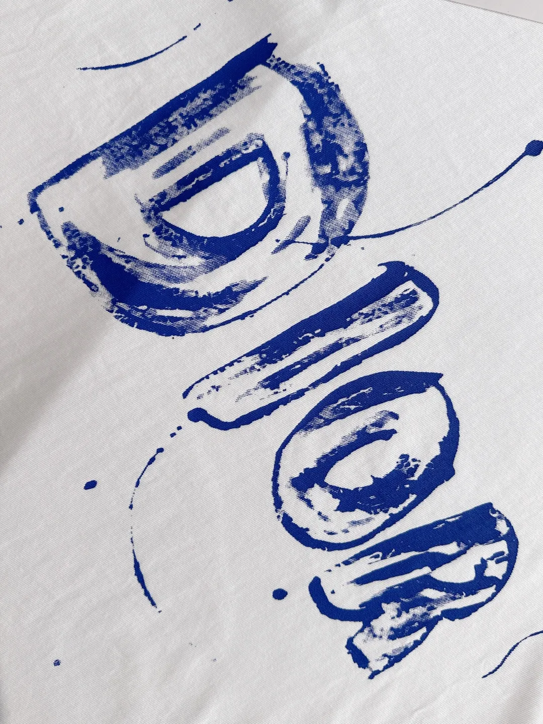 🅿️180 Dior 2025SS latest round neck fashionable short-sleeved T-shirt in spring and summer, synchronized with the official website, pure cotton fabric at the counter! Comfortable against the skin, durable and easy to wear, classic and simple logo design, meticulous original craftsmanship, a must-have item for handsome men, size S-XXL