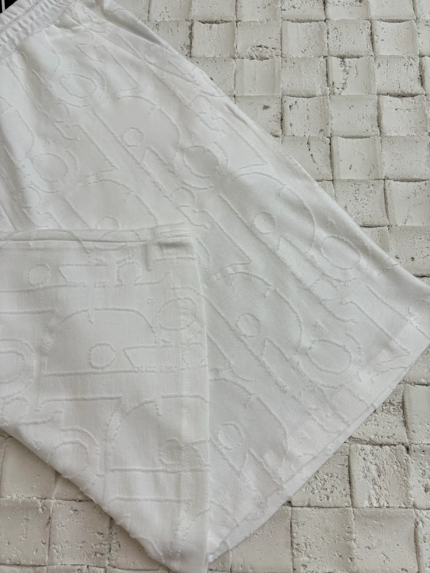 🅿️360 Dio*/Dior dark grain sheared jacquard shorts are carefully made of navy blue cotton jersey fabric and decorated with an Oblique print design with cut-thread jacquard technology. Add a casual touch.  Size：S/M/L/XL