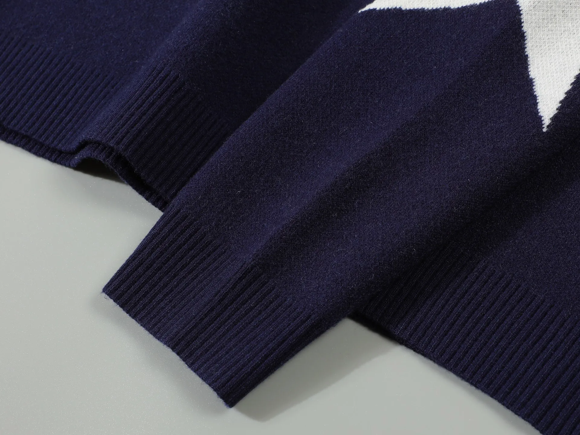 🅿️250 DIO•R, sweater, style number M2253#, size: M-XXXL, fabric: modal. Anti-pilling, color: royal blue