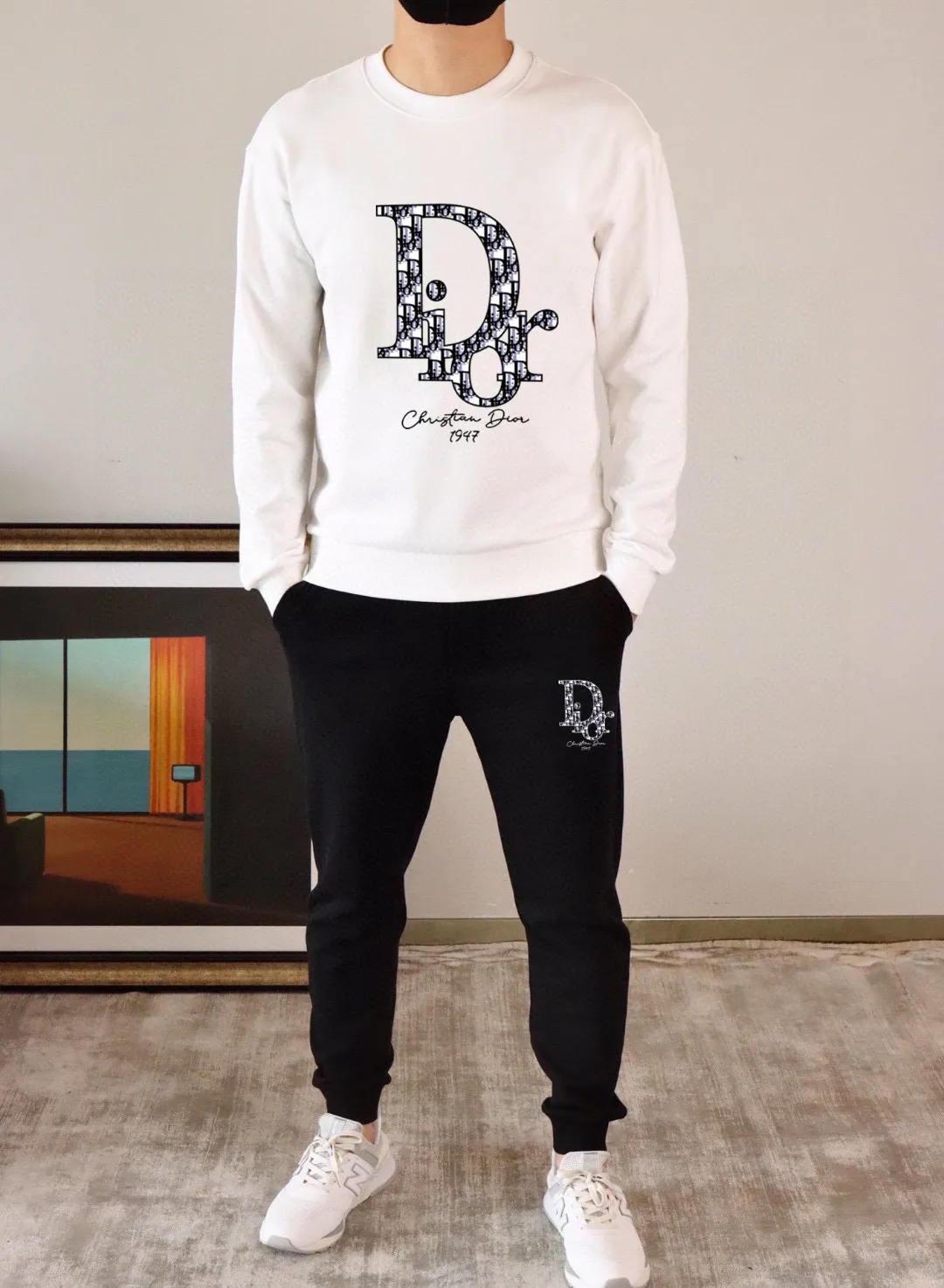 🅿️380 [DIOR Dior] (Fat Man’s Gospel) hot-selling suit is coming. Focus on the original version of the official website. 2025 new hot-selling sweatshirt suit. The original order is the best product. 🇭🇰The meticulous work of top designers is dedicated to a fitting and perfect upper body effect. All-natural high-quality Roman cotton 100%, close-fitting comfort, noble and elegant! Original hardware embodies elegance and nobility! Counter size: M-5XL (maximum wear up to 220 pounds)