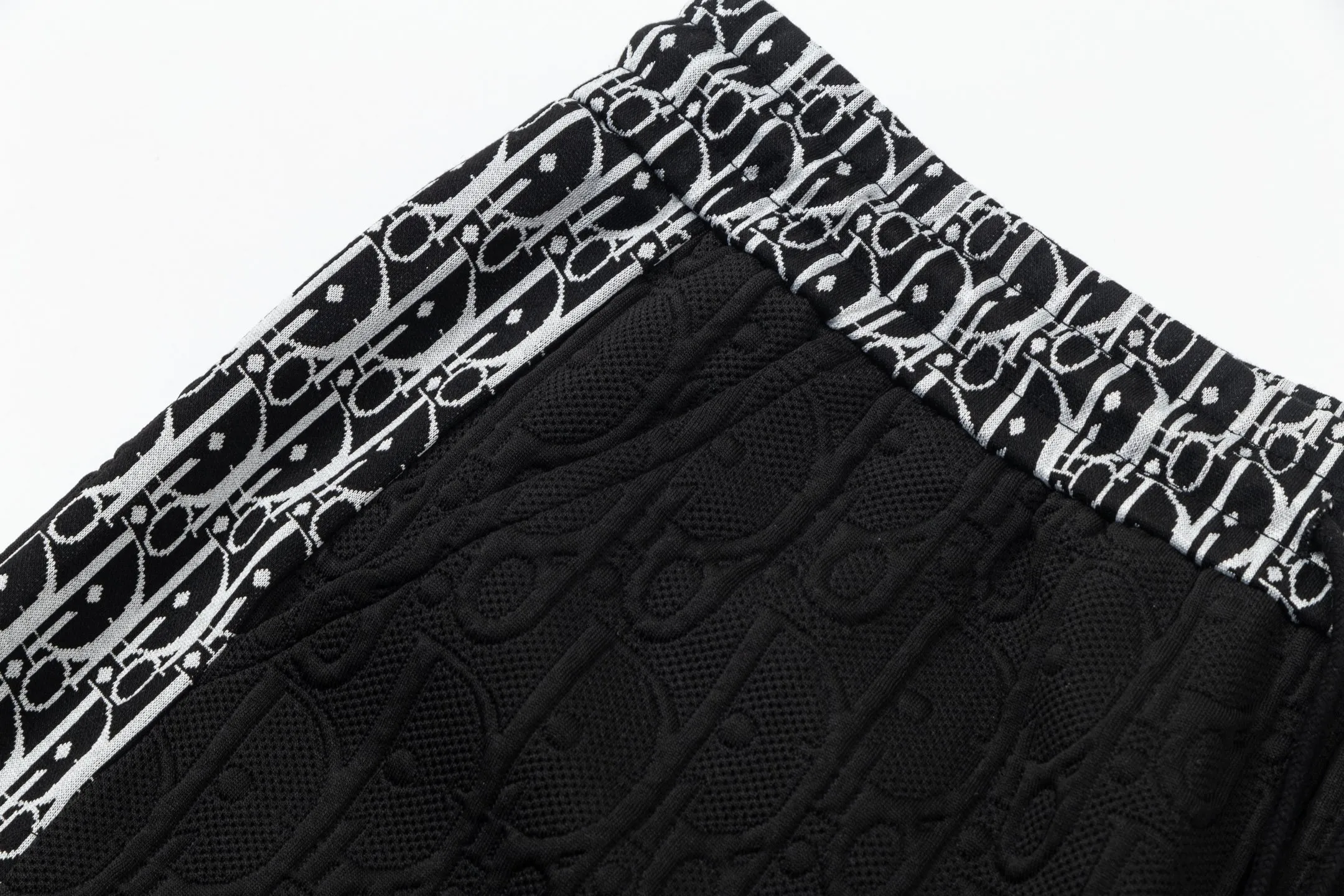🅿️200 DIOR Dior 2025 new model Light luxury Ribbon splicing Back opening pockets Daily commuting for men and women A must-have casual shorts Customized jacquard fabric Built-in drawstring to adjust the elastic waist design