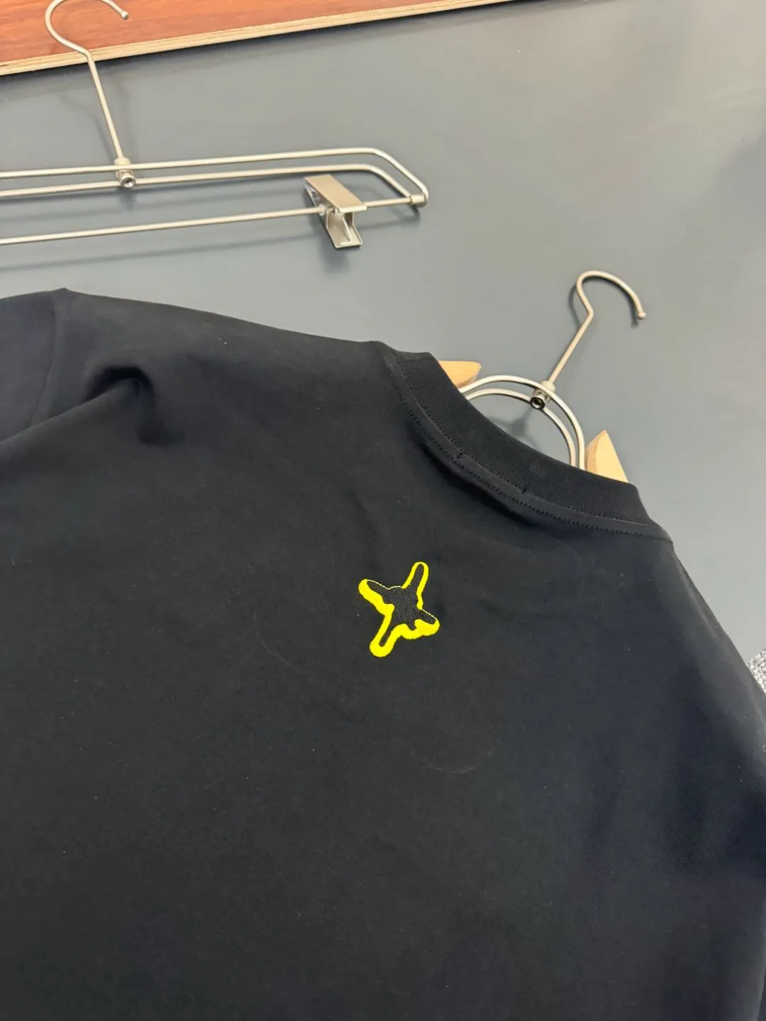 🅿️170 DIOR* CD 280g heavyweight pure cotton T-shirt, loose fit, embroidery process logo design, spring and summer new round neck fashionable short-sleeved T-shirt, comfortable to the skin, durable and easy to wear, meticulous original craftsmanship, a must-have for casual and versatile colors: white black, size: S M L XL XXL