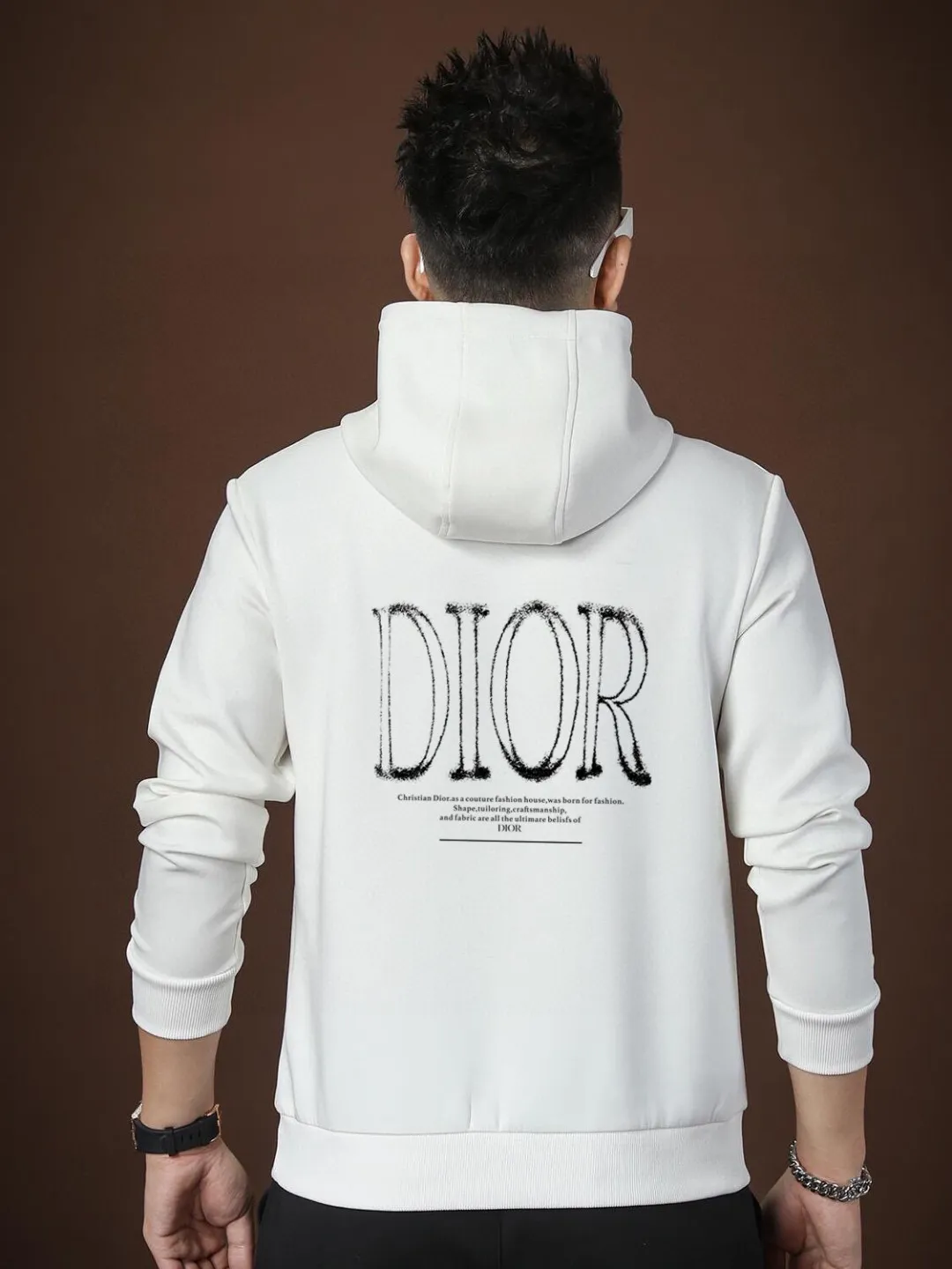 🅿️400 [DIOR Dior] (Fat Man Gospel) hot-selling suit is coming. Focus on the original version of the official website. 2025 new hot-selling cardigan sweater suit. The original order is the best product. 🇭🇰The meticulous work of top designers is dedicated to a fitting and perfect upper body effect. All-natural high-quality Roman cotton 100%, close-fitting comfort, noble and elegant! Original hardware embodies elegance and nobility! Counter size: M-5XL (maximum wear up to 220 pounds)