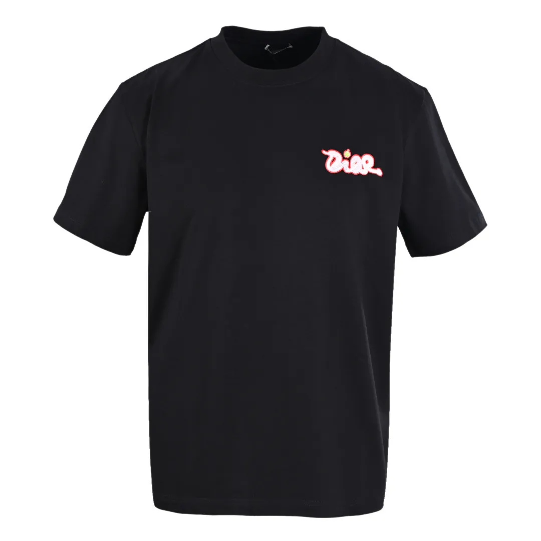 🅿️290 (Higher version) DIOR CD T-shirt from DO AND KAWS limited collection. The Year of the Snake graphic design reinterprets the classic logo. Contrasting logo patch at chest. The imported machine-made tatami embroidery technology makes the letter logo appear delicate and exquisite, enhancing the decorative effect. Use an embroidery machine to embroider the designed letter logo onto the patch. Size：S-L