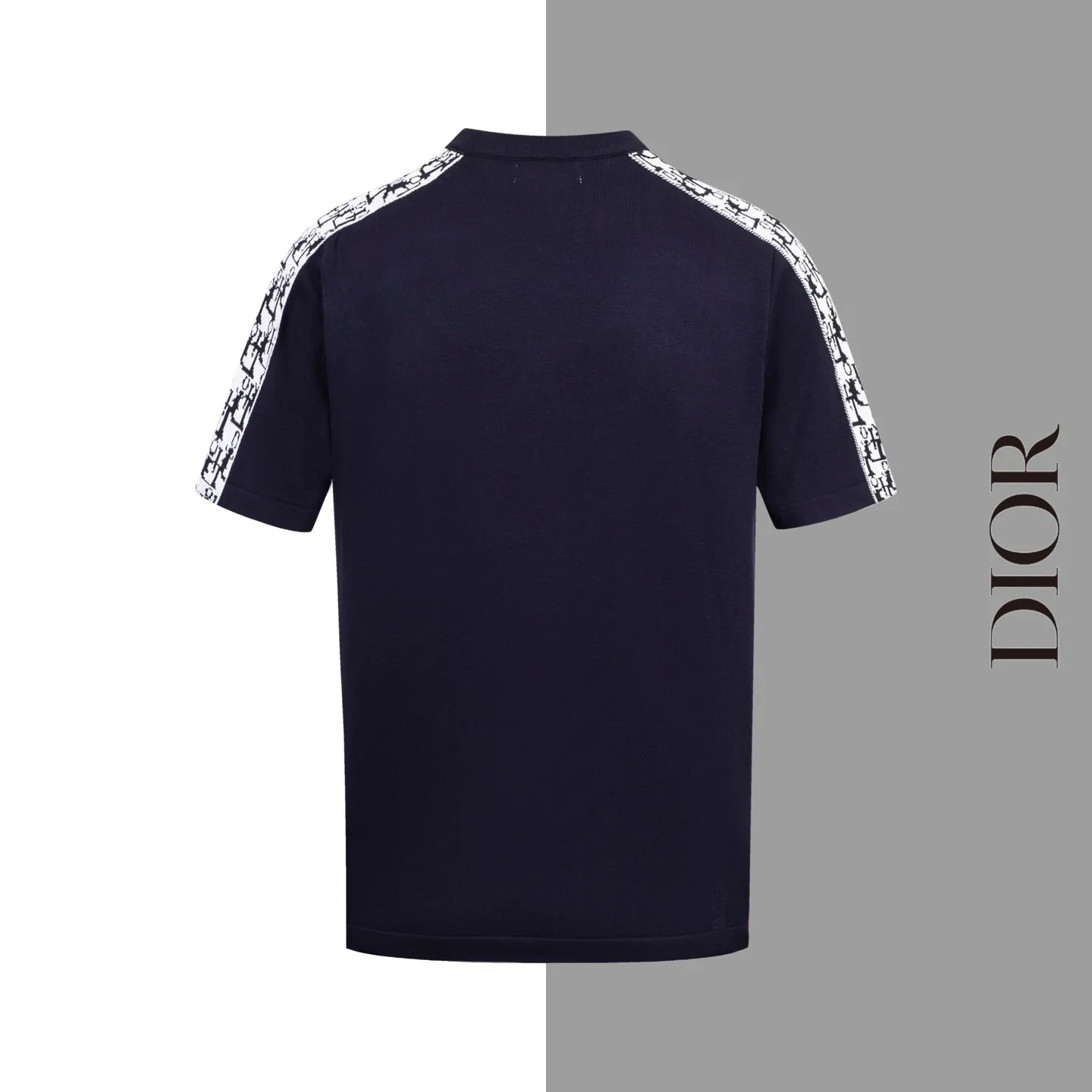 🅿️180 Style #Z25 Dior all-over printed webbing round neck knitted short-sleeved DIOR official website consistent style Fabric: Imitation wool fine cotton knitting Same color woven and dyed threads in the same cylinder Matching colors: complete three standards Cardboard oil paper code sticker packaging High temperature pre-shrinking process before production, no shrinkage and deformation Imported machines for professional plate production os version Can wear up to 200 pounds Manual measurement of size An error of 2-3cm is normal. Color: Navy Blue Size: s m l xl