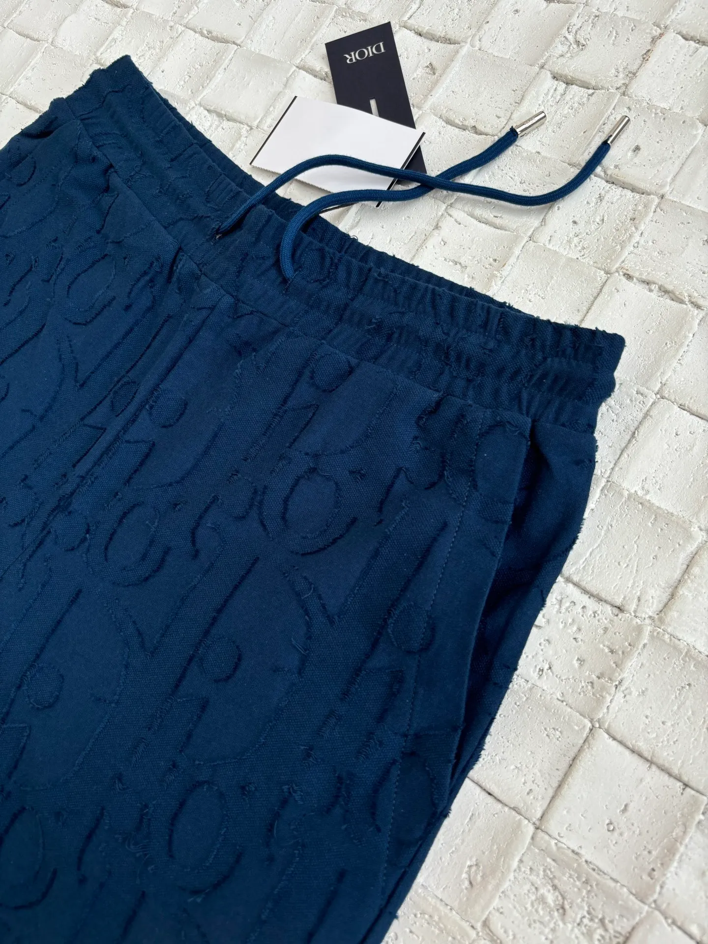 🅿️360 Dio*/Dior dark grain sheared jacquard shorts are carefully made of navy blue cotton jersey fabric and decorated with an Oblique print design with cut-thread jacquard technology. Add a casual touch.  Size：S/M/L/XL