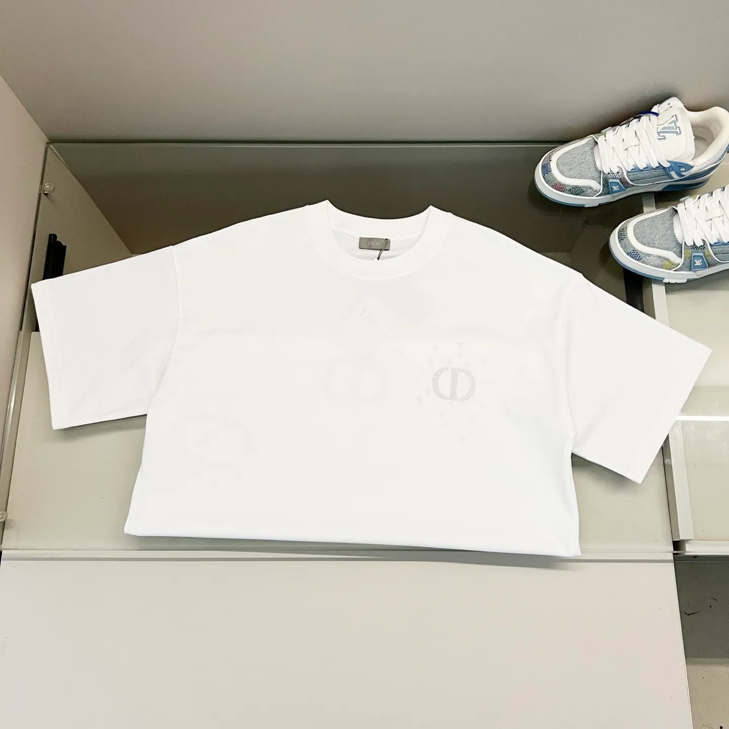 🅿️180 DIOR/Dior 260g round neck short-sleeved T-shirt, simple solid color embroidery🪡letter LOGO small label technology, official synchronization, high version, high quality, fashionable personality, versatile trend, pure original quality, original fabric, hang tag, collar label, washed wheat, three labels complete, color: black, white. Size: XS-L