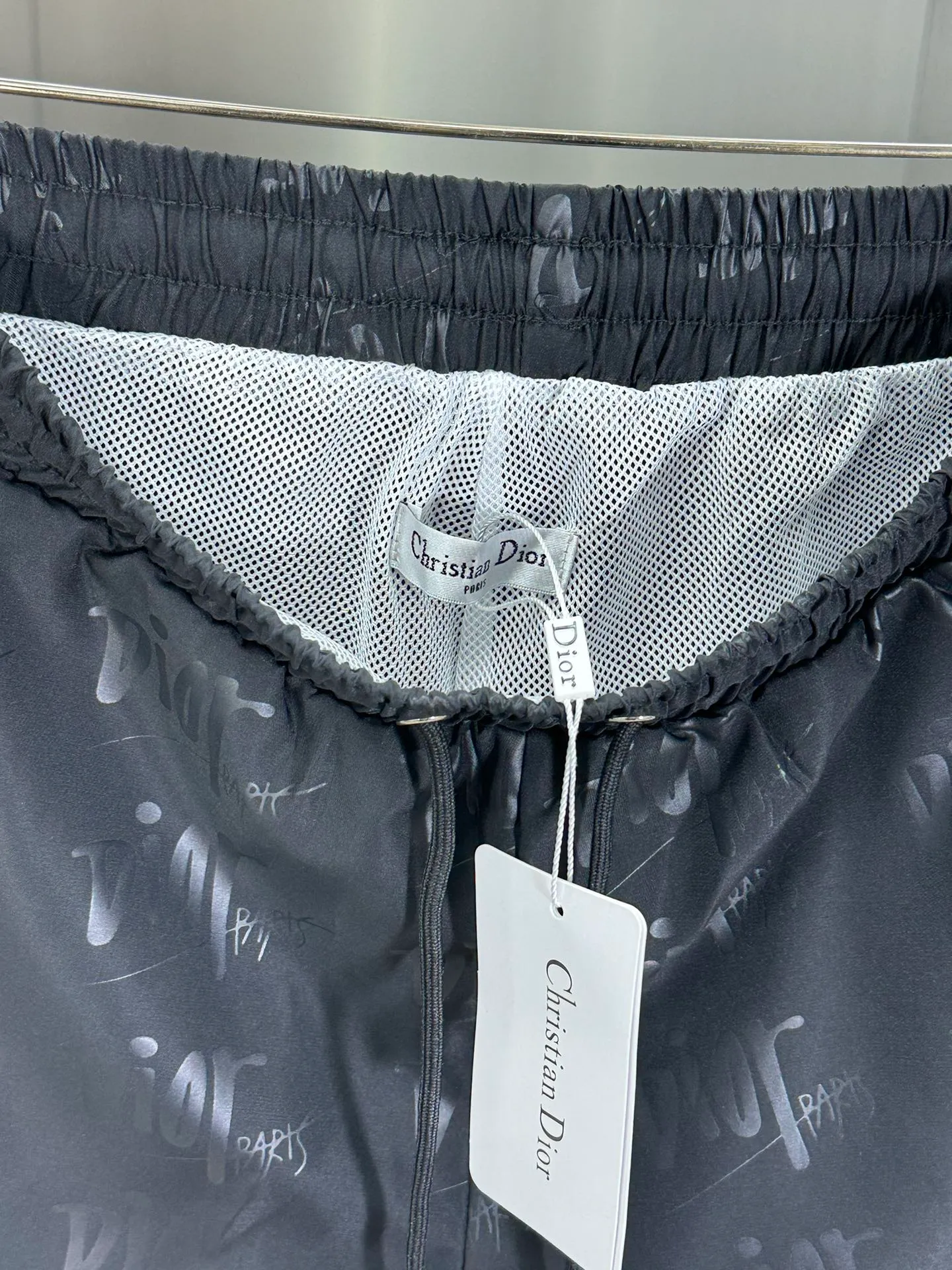 🅿️160 DIOR 2025 spring and summer new beach shorts! Synchronized with the official website. Original 1-1 replica, fine workmanship, original hardware, selected high-quality polyester fiber fabric, delicate feel, a must-have item for summer, super handsome upper body effect, super real shooting, close contact with texture! Size: M-3XL