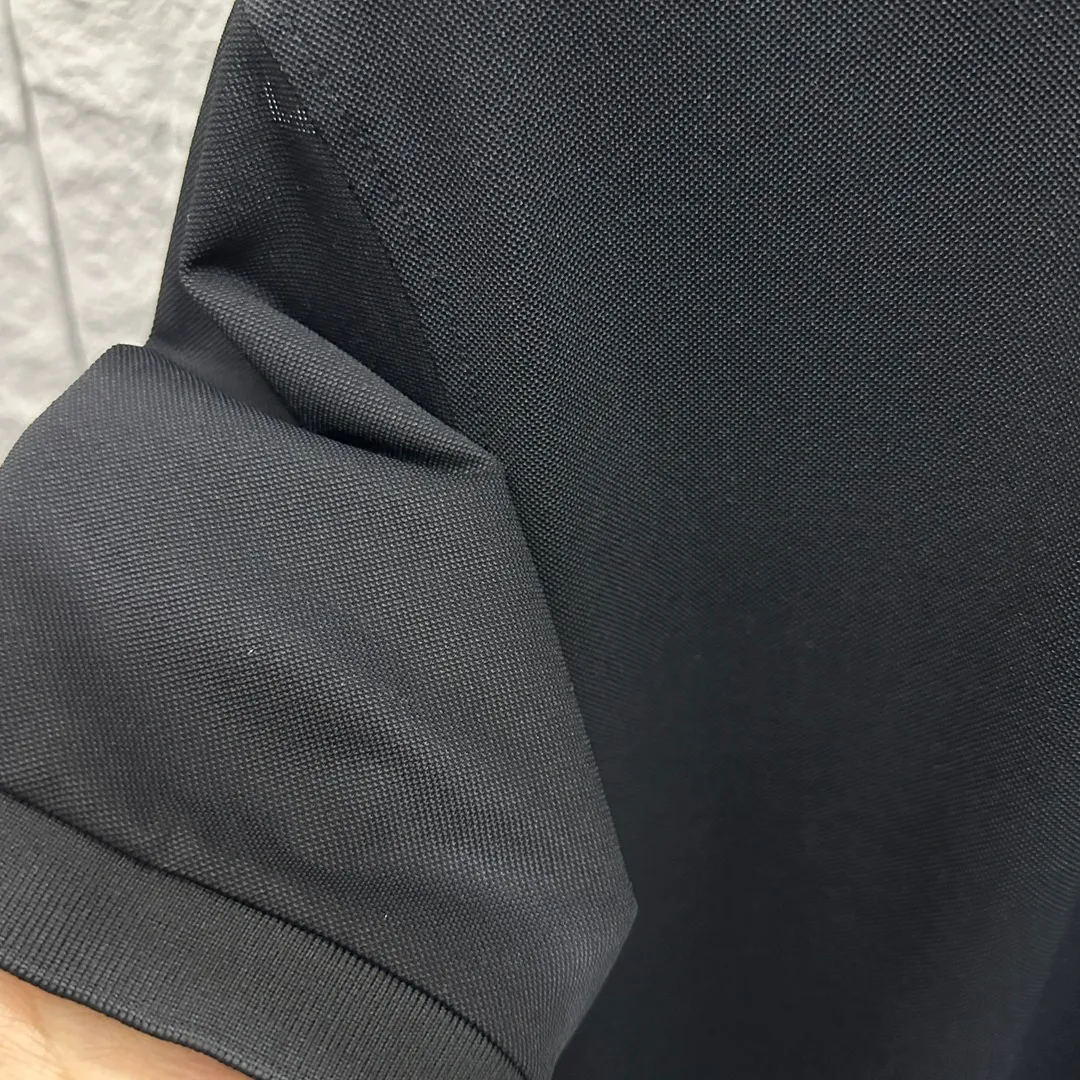 🅿️180 Dio*Dior* short-sleeved POLO 2025 spring and summer new style Simple little bee embroidered pique fabric Short-sleeved polo stand-up collar Unisex Size: M L XL 2XL 3XL Color: Black White