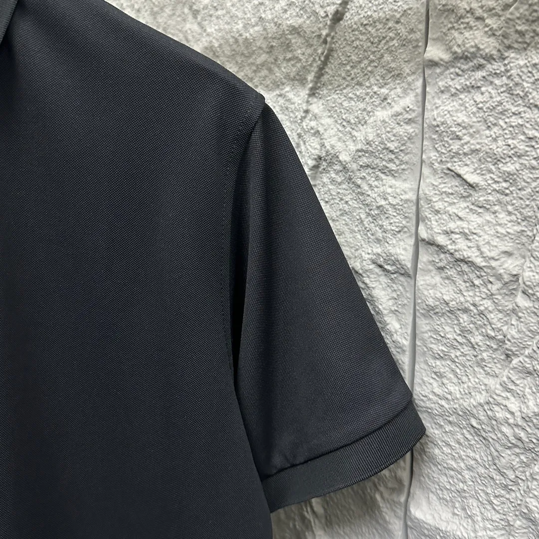 🅿️180 Dio*Dior* short-sleeved POLO 2025 spring and summer new style Simple little bee embroidered pique fabric Short-sleeved polo stand-up collar Unisex Size: M L XL 2XL 3XL Color: Black White